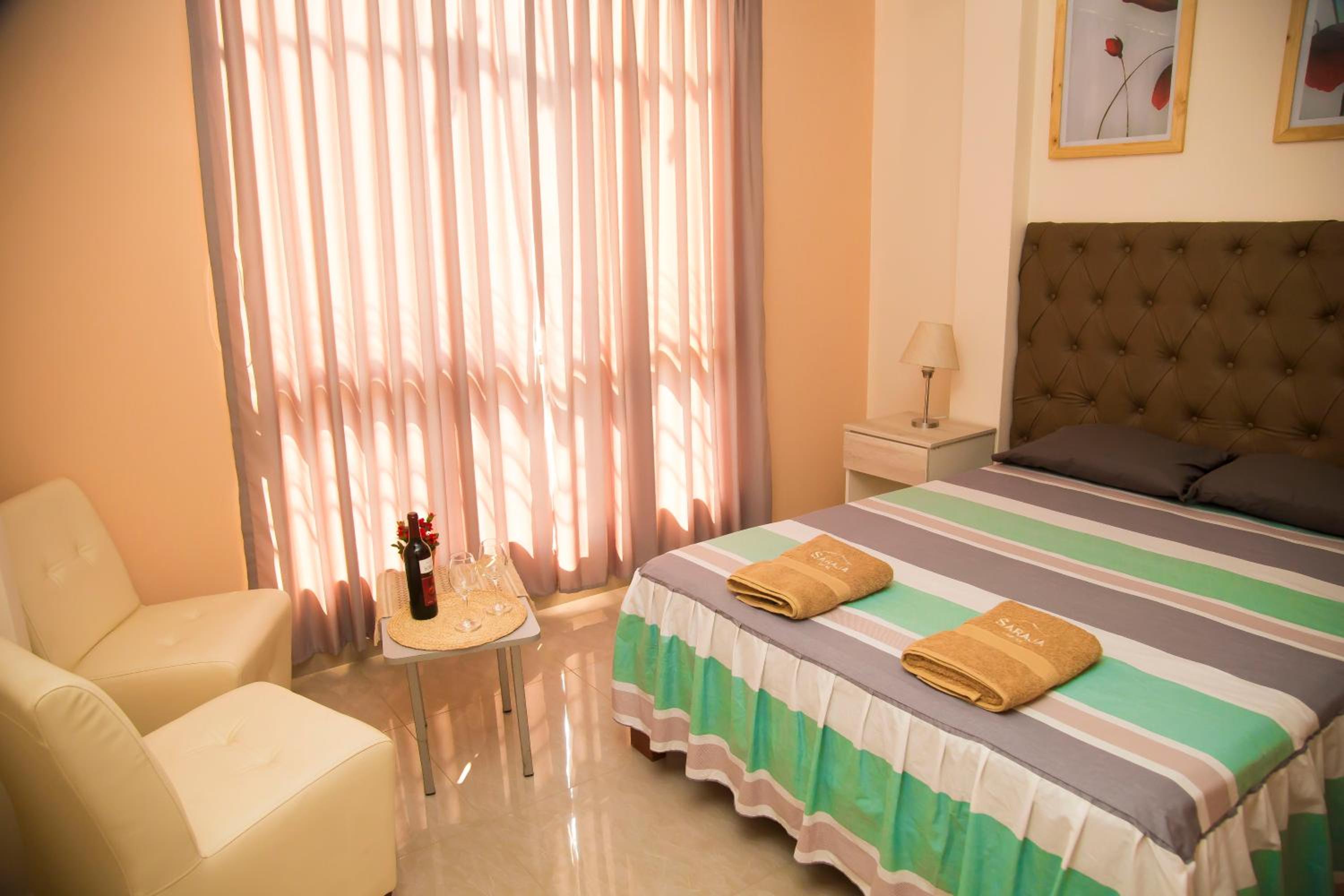 Deluxe King Room photo 3