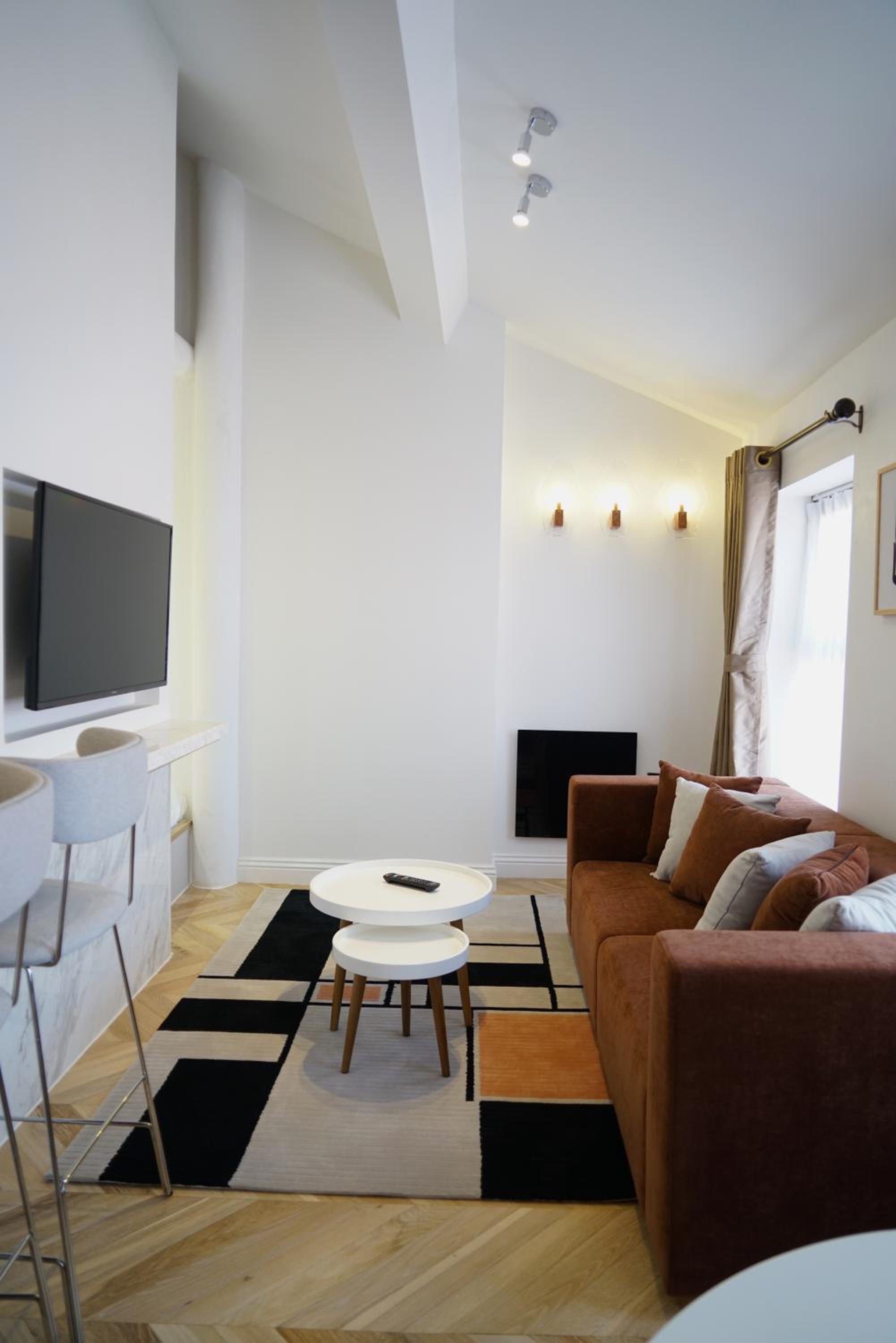 Deluxe Apartment - Photo 1