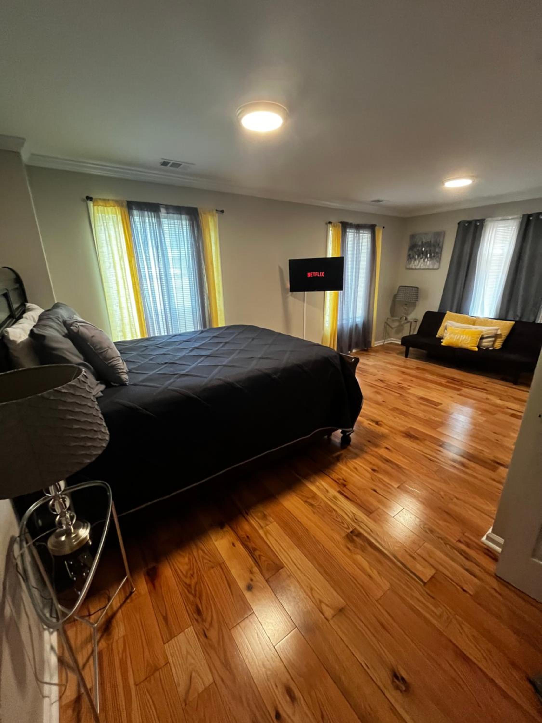 Double Room with Private Bathroom - Photo 2