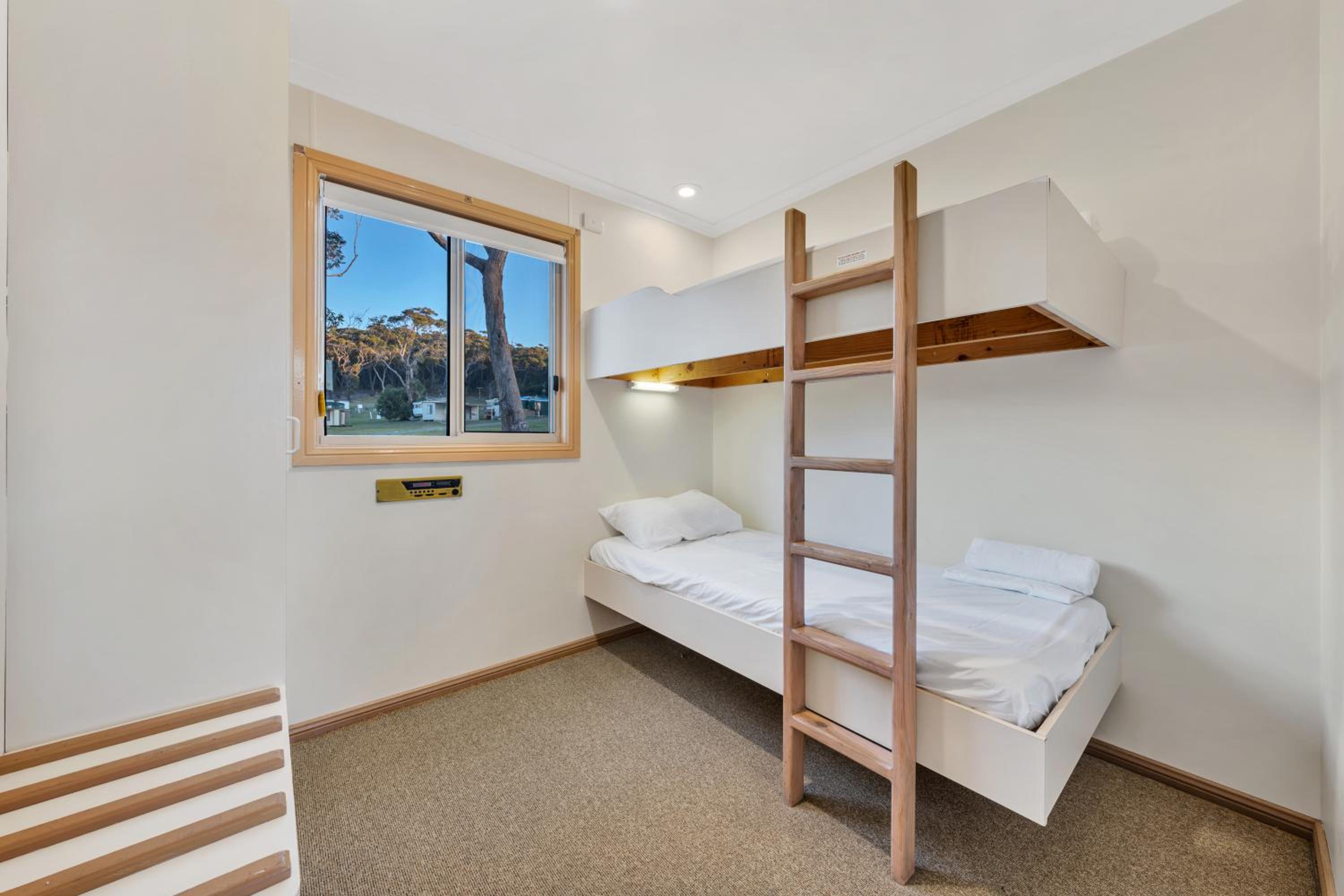 2 Bedroom Deluxe Cabin  - Photo 3