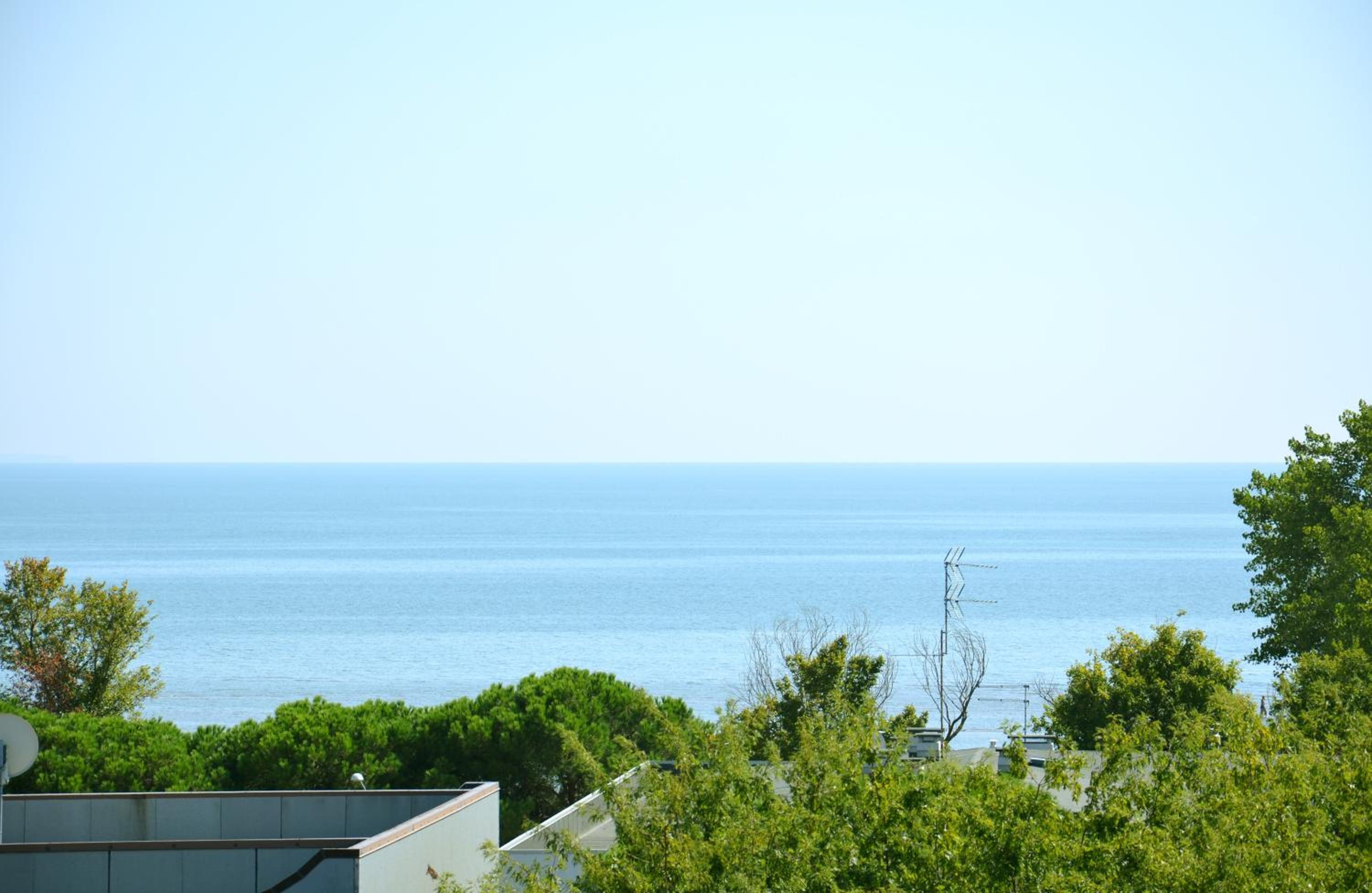 Suite with View - Photo 7