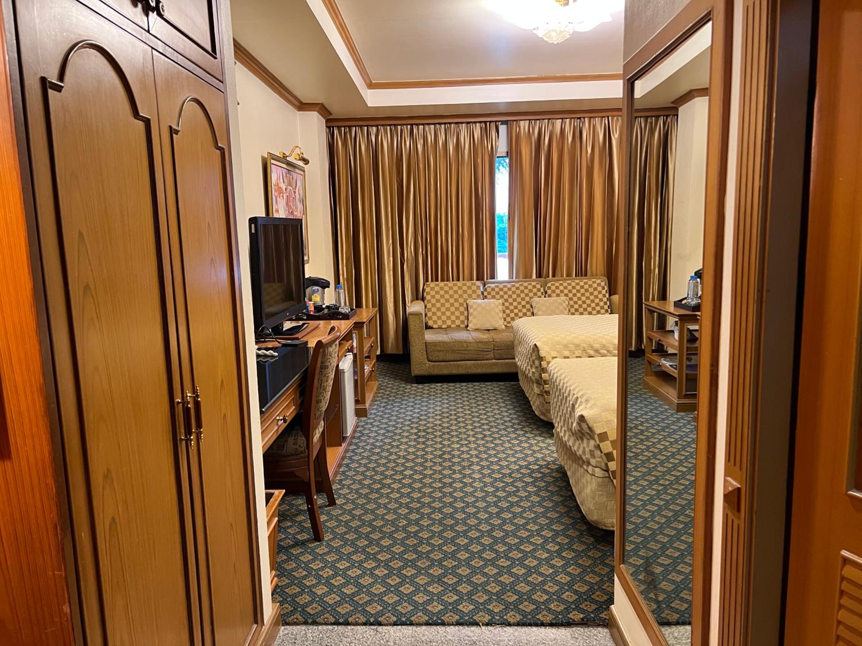 Deluxe Twin Room photo 2
