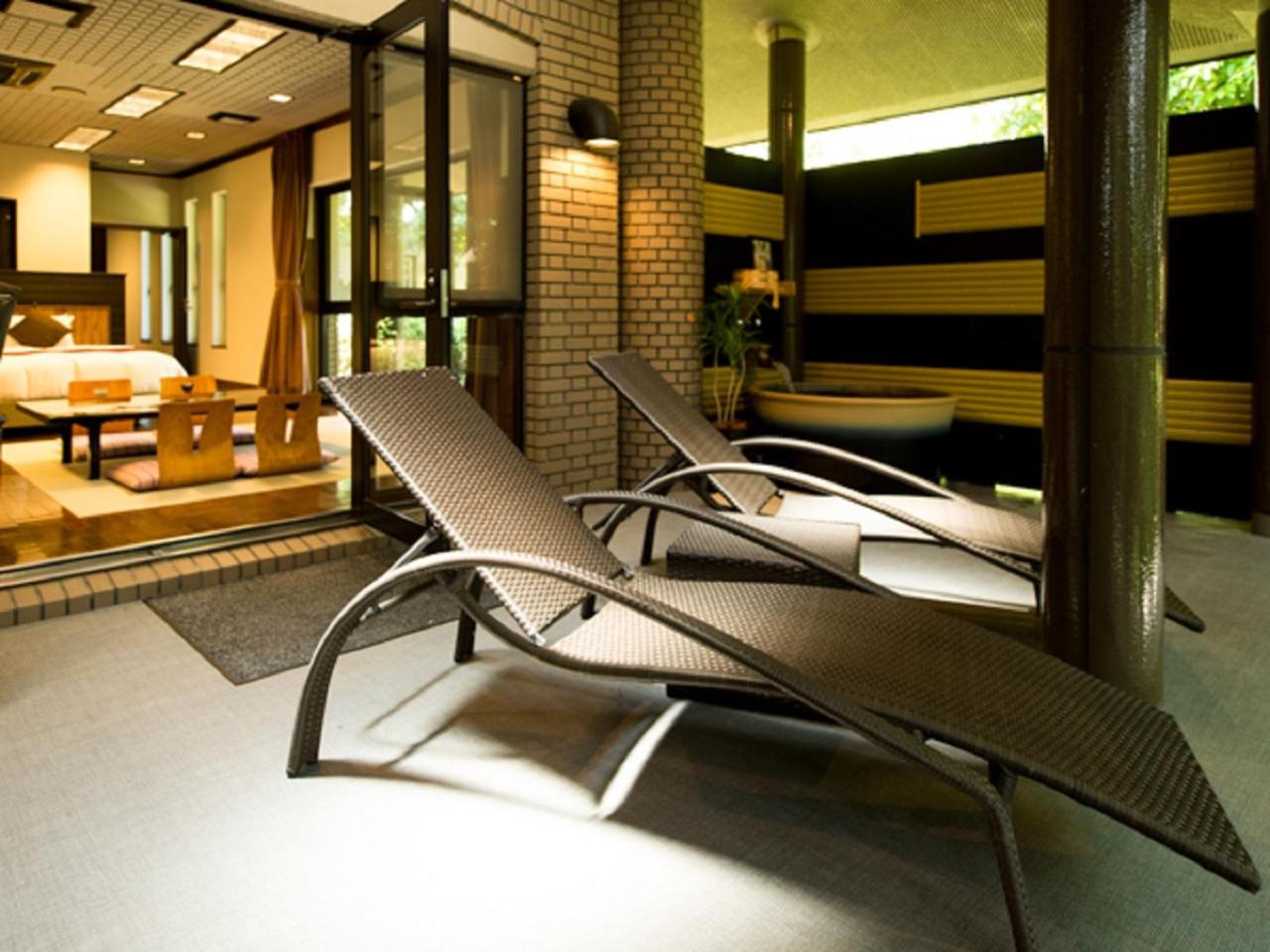 Japanese Modern Junior Suite with Open Air Bath and Terrace photo 3
