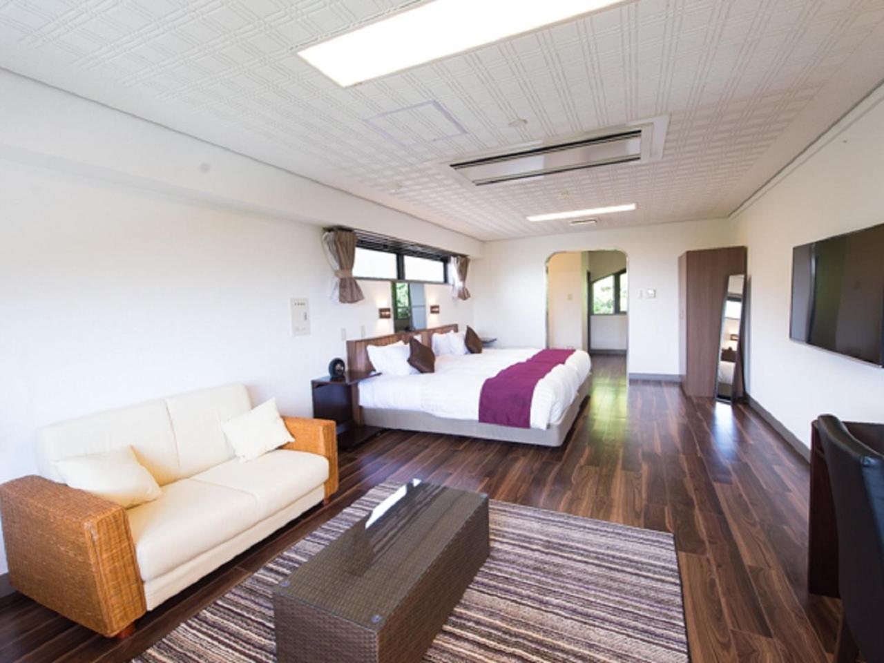 Japanese Modern Corner Room Dog Friendly with Ocean View photo 3