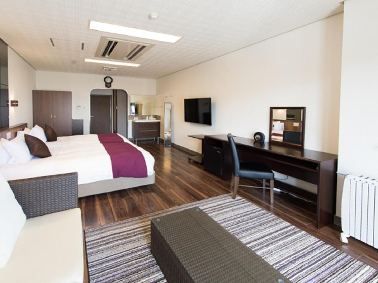 Japanese Modern Corner Room Dog Friendly with Ocean View photo 2