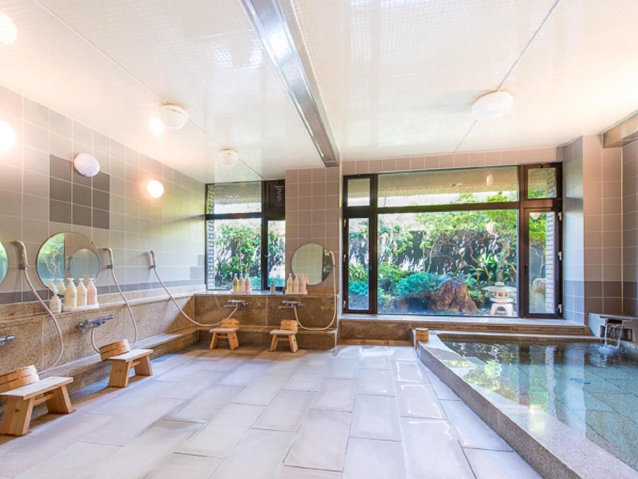 Japanese-Style Suite with Open Air Bath and Terrace photo 2