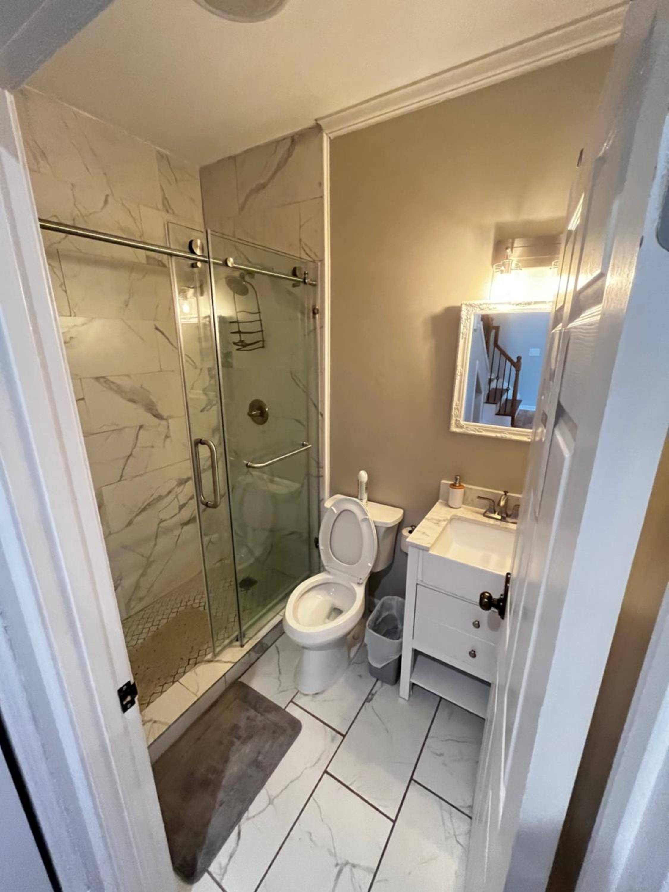 Double Room with Private External Bathroom - Photo 5