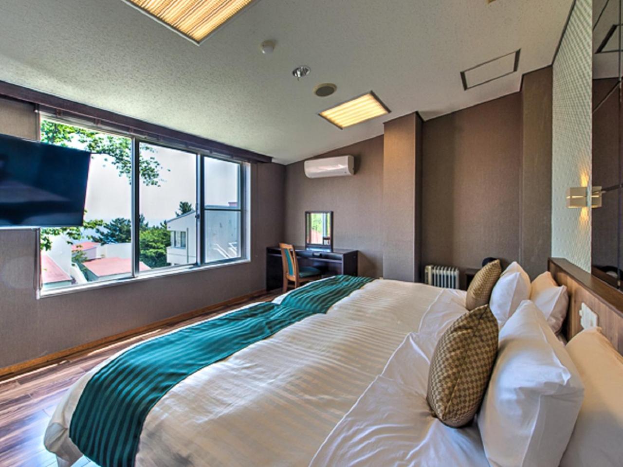 Suite Room with Open Air Bath - Smoking photo 1