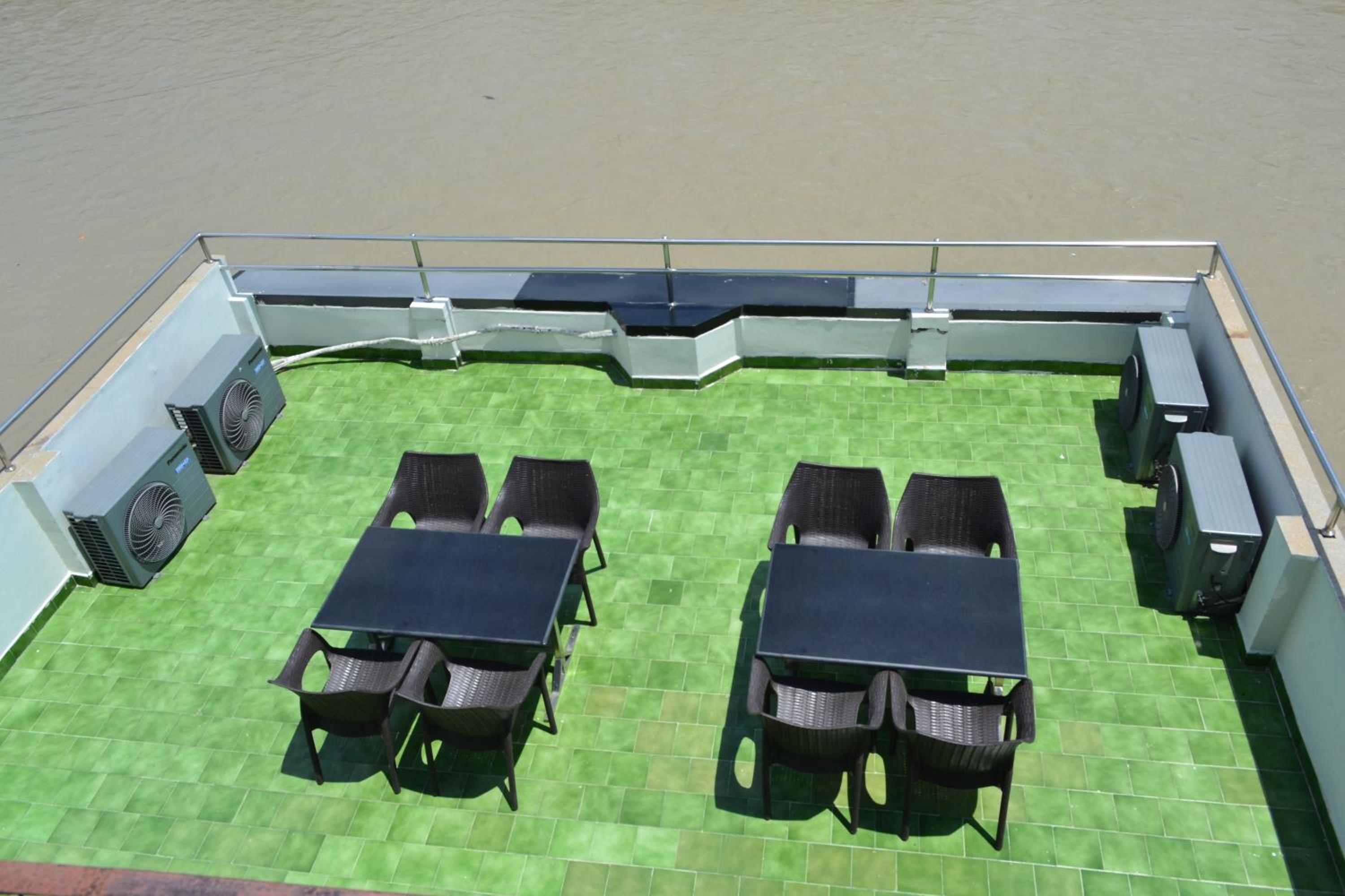 King Room with Balcony photo 3