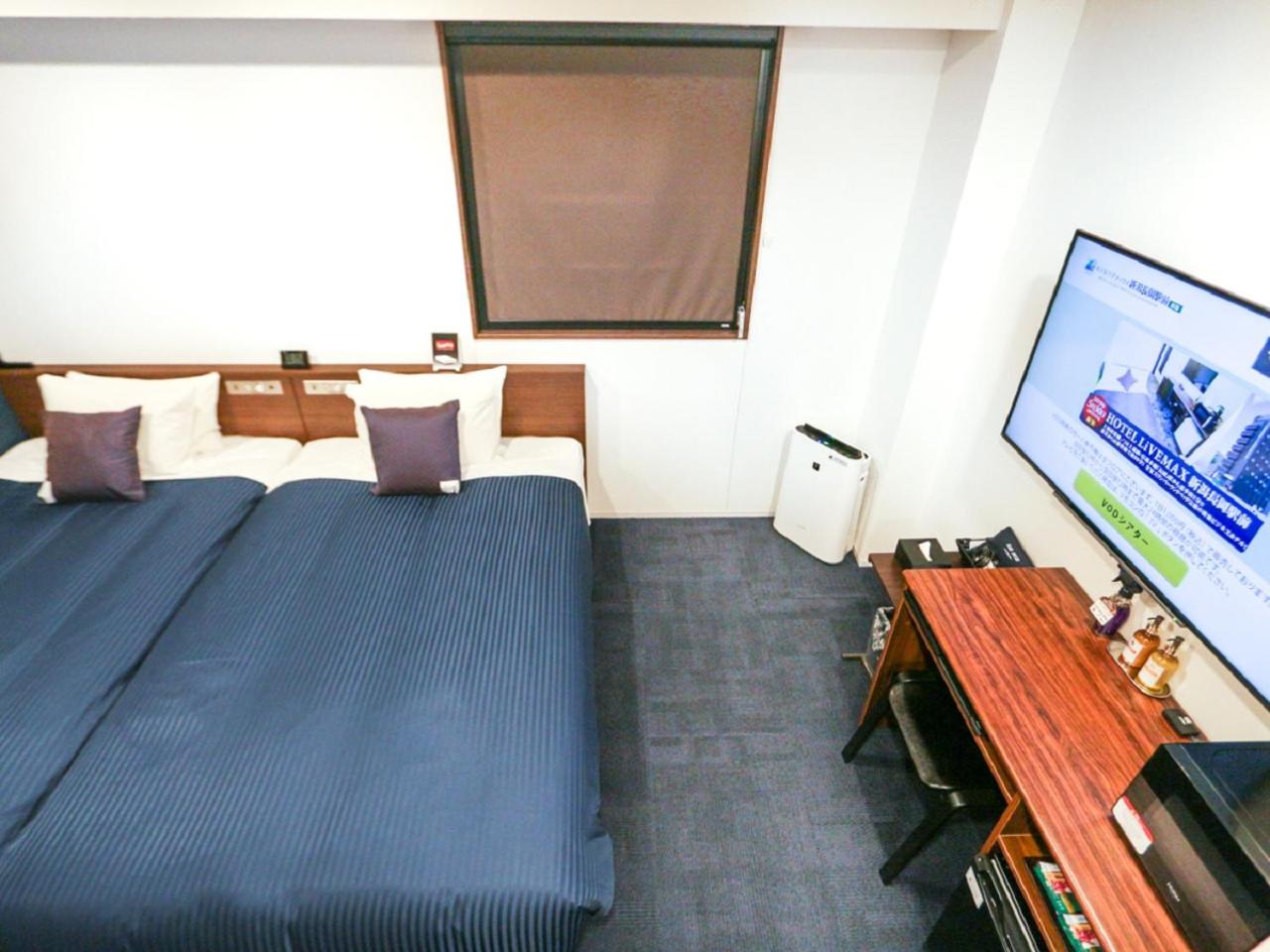 Twin Room A - Non-Smoking photo 3
