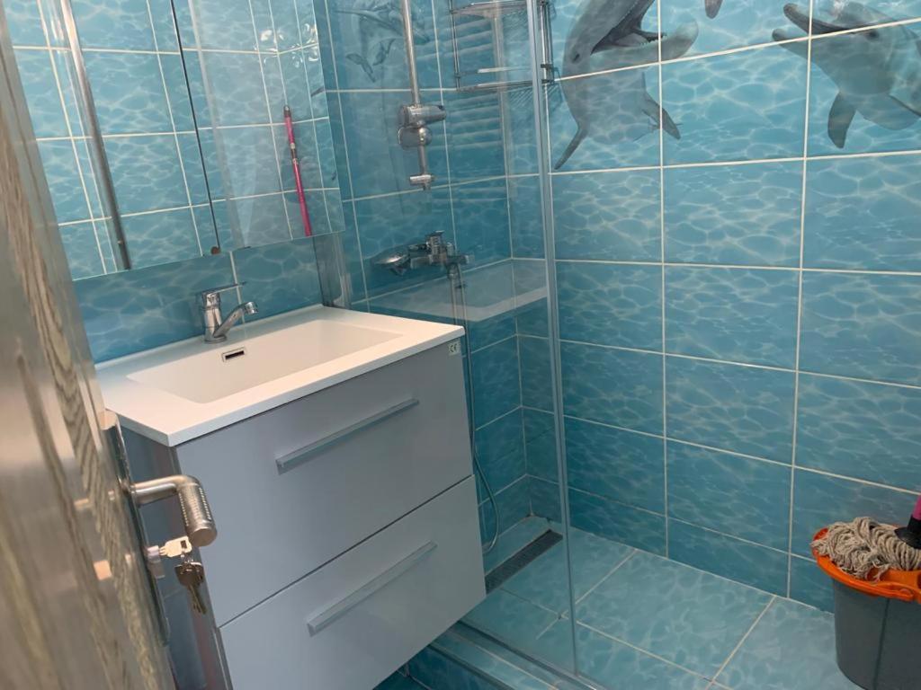 One-Bedroom Apartment - Photo 11