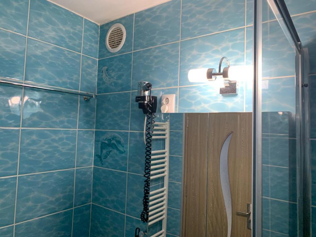 One-Bedroom Apartment - Photo 14