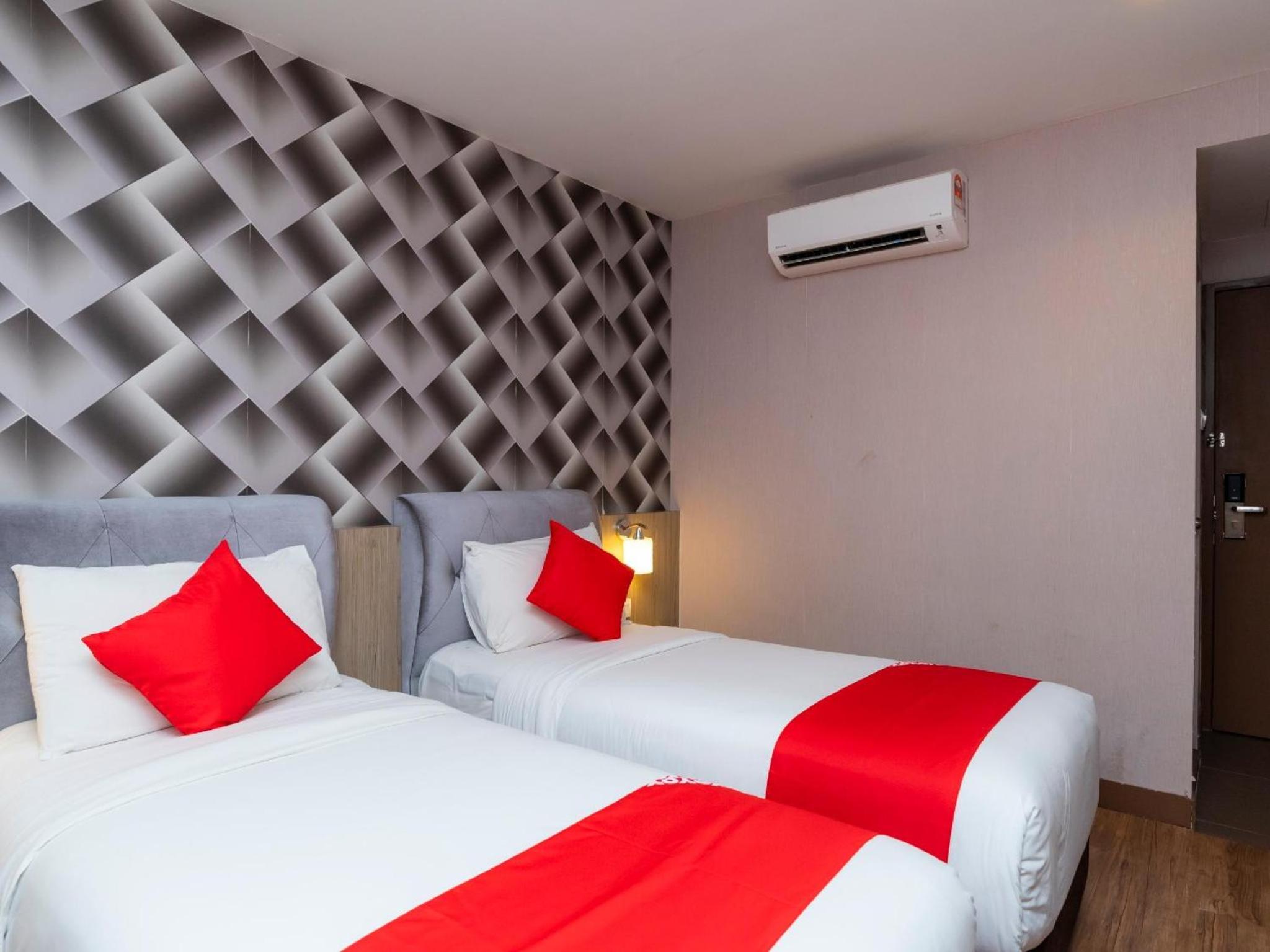 Standard Twin Room photo 2
