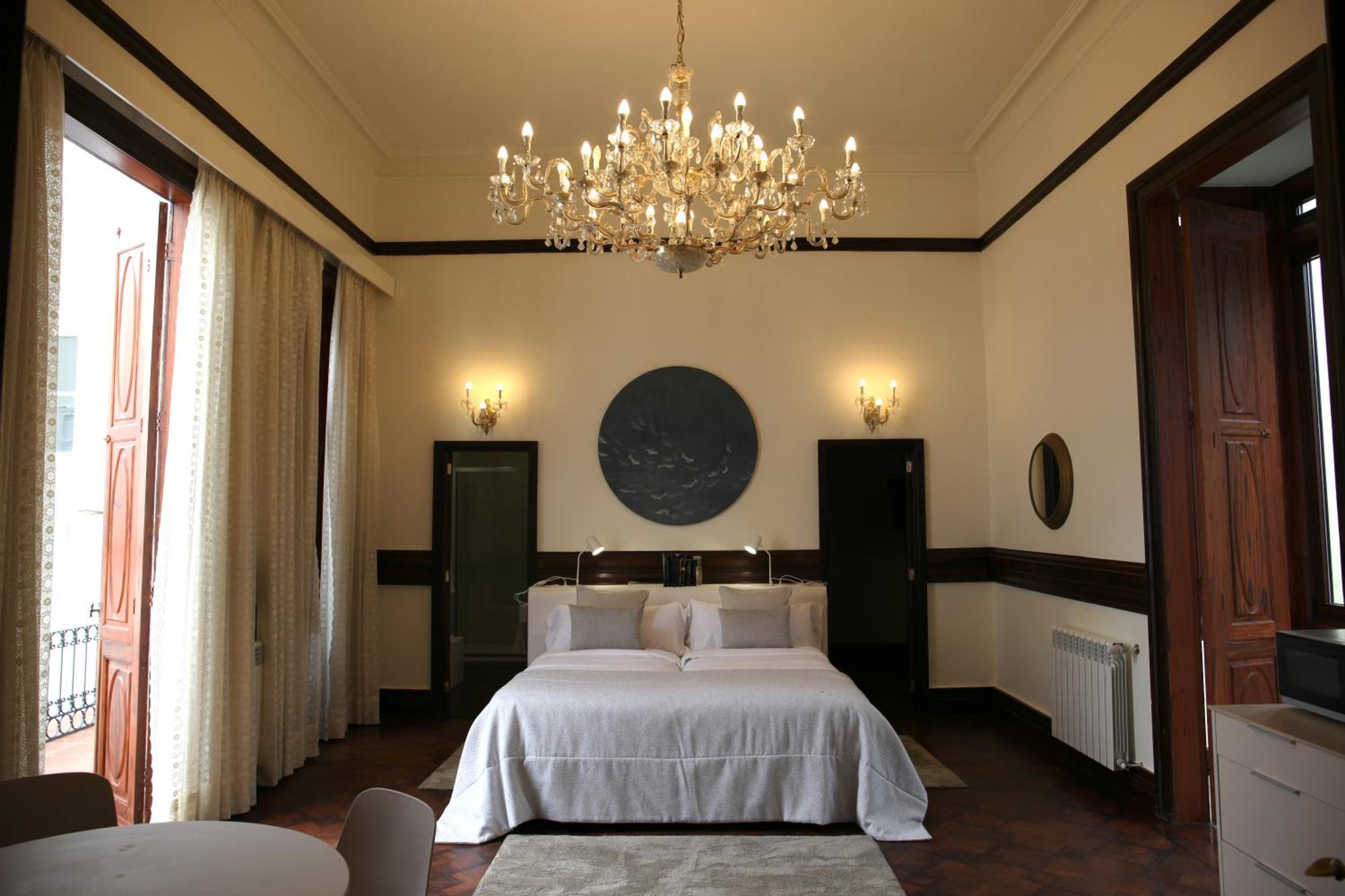 Two-Bedroom Suite - Photo 3