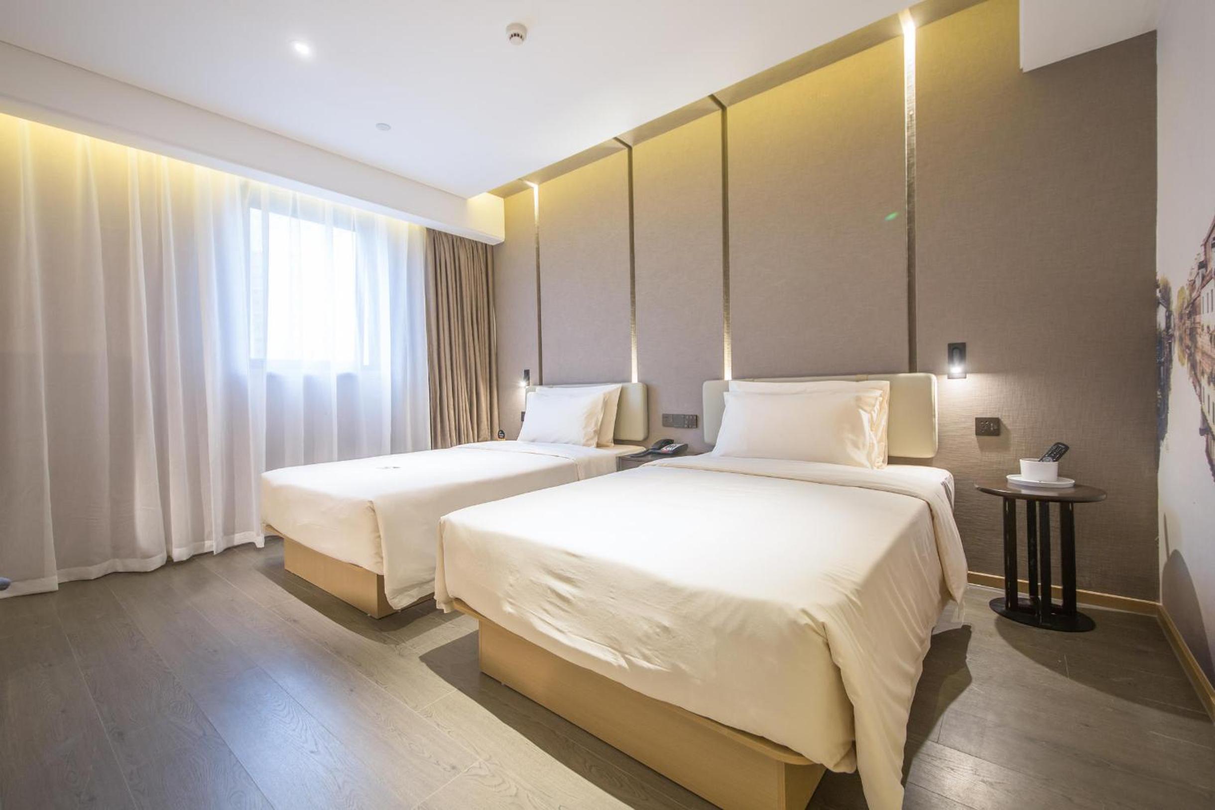 Superior Twin Room  photo 1