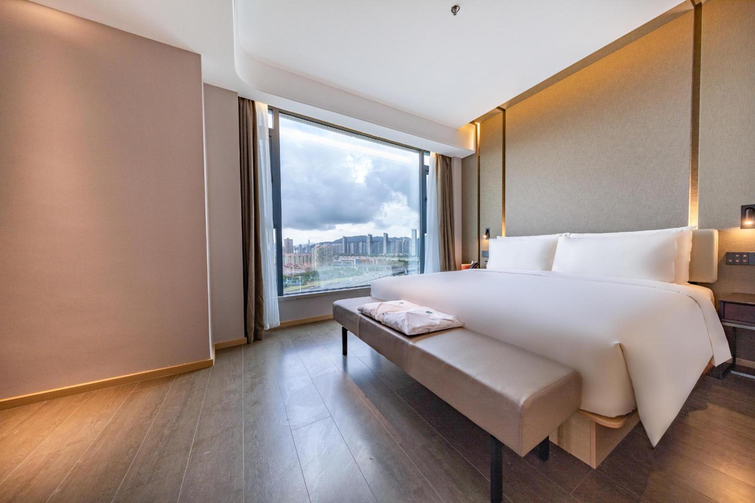 Premier Suite