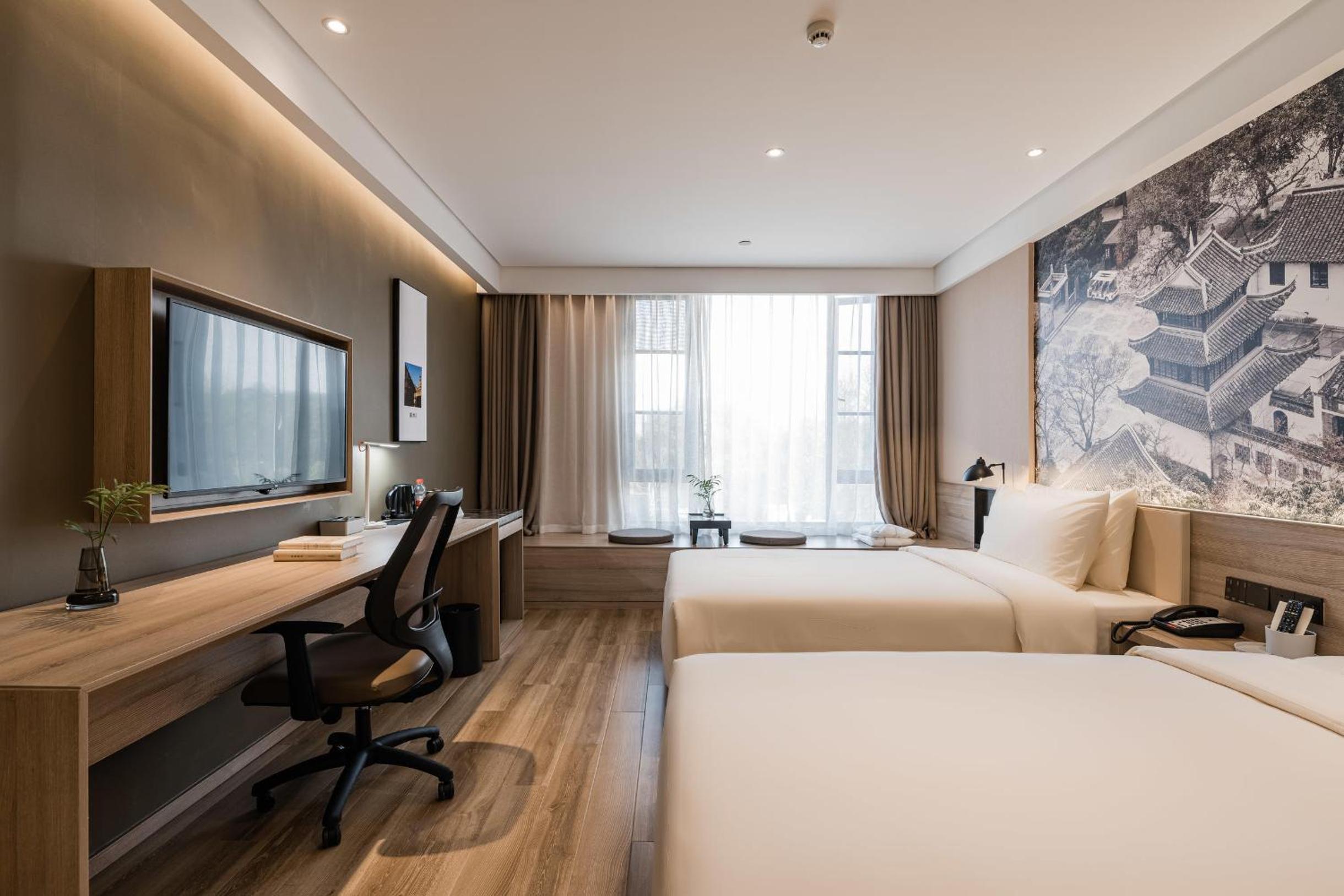 Deluxe Twin Room  photo 2