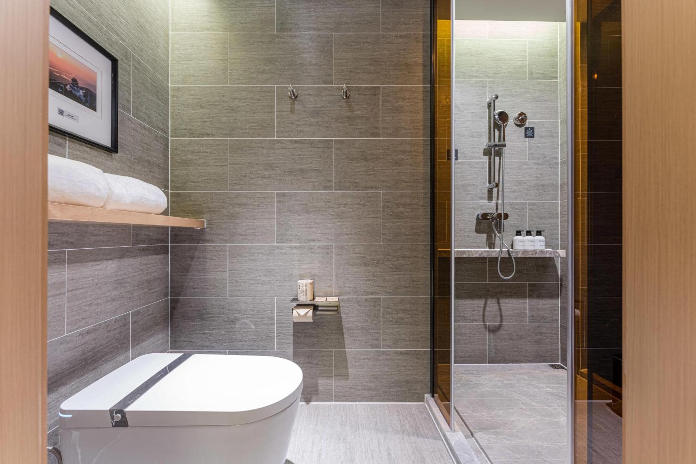 Elegant Double Room photo 3