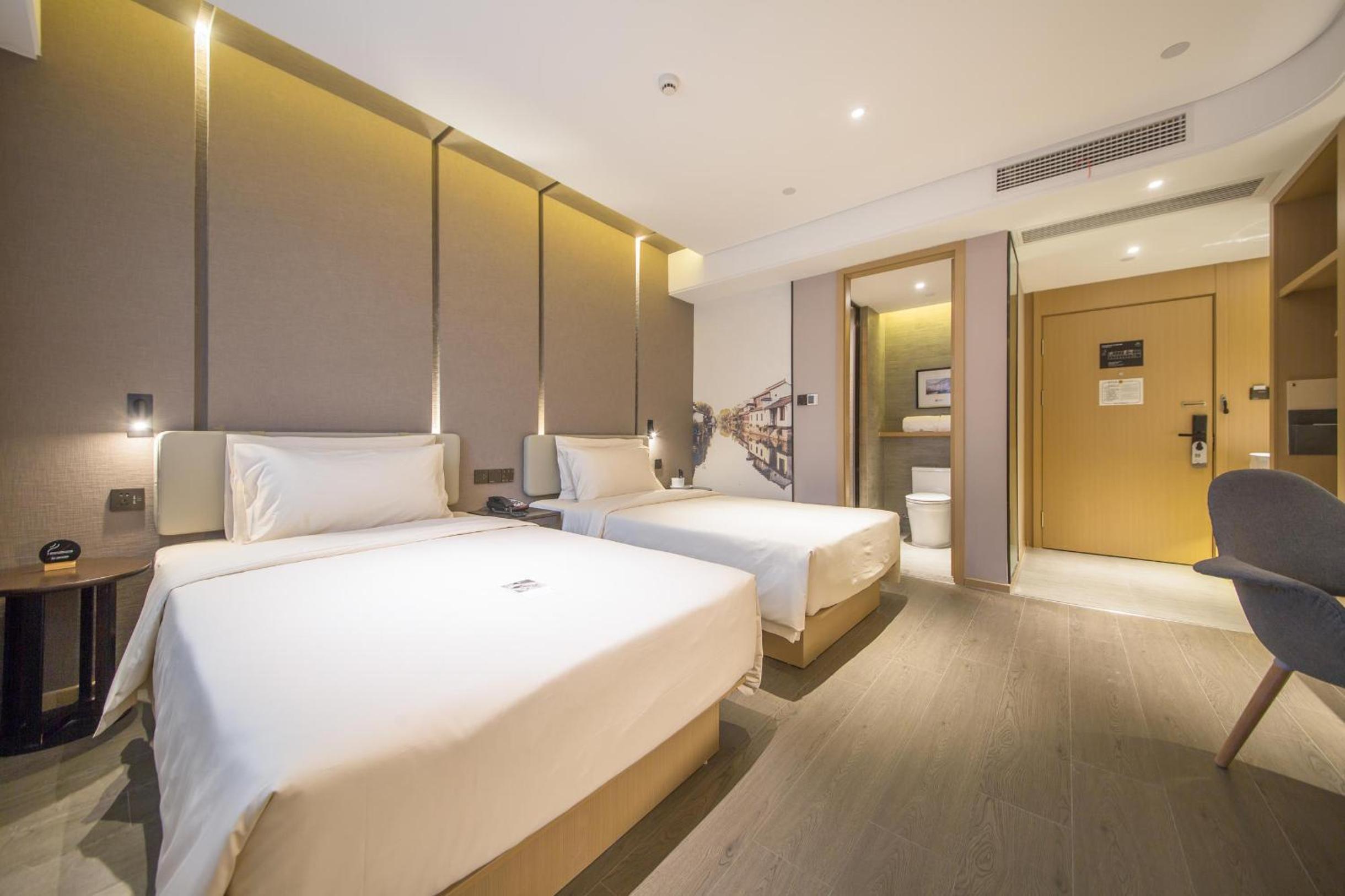 Superior Twin Room  photo 2