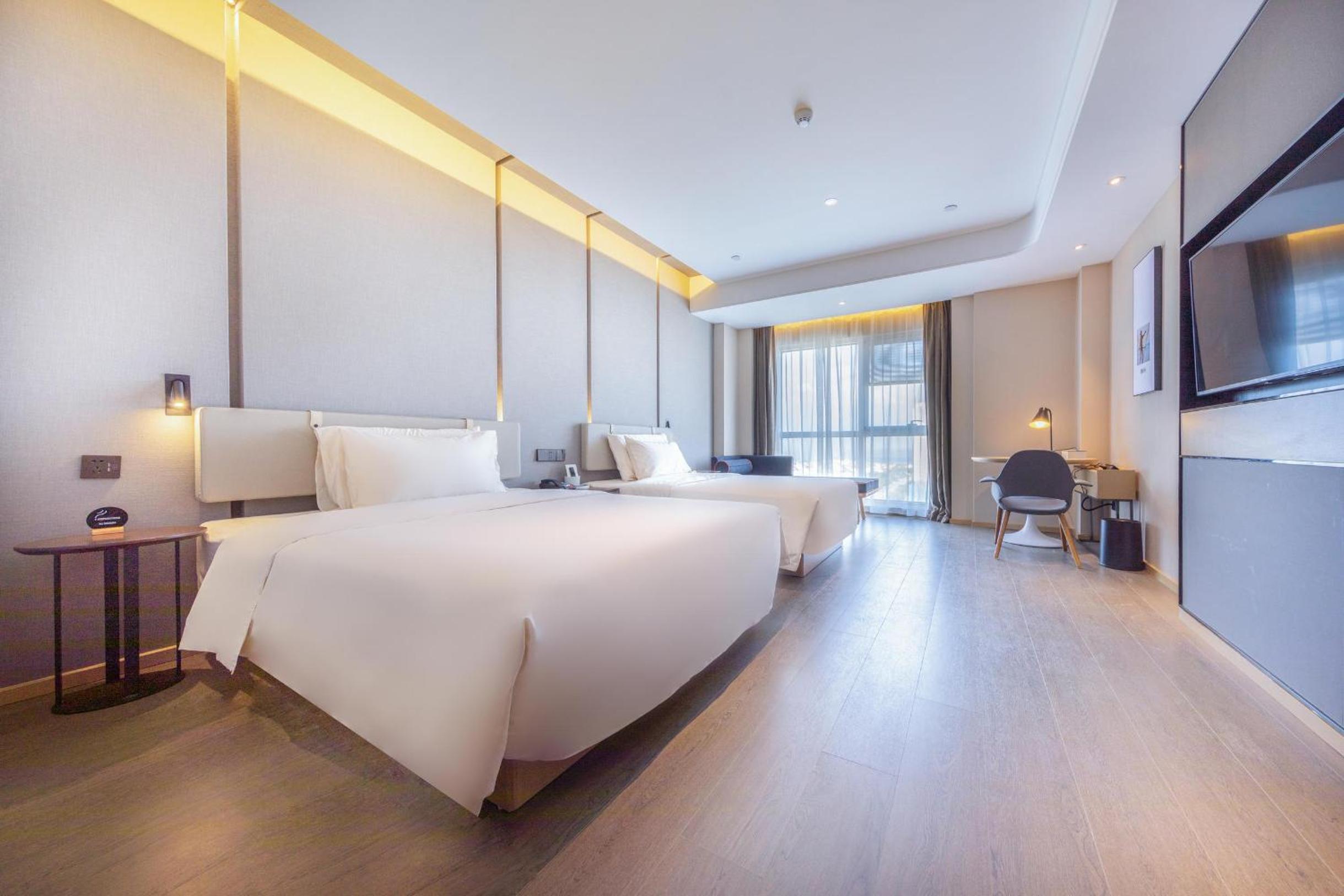 Superior Twin Room with Sea View photo 3
