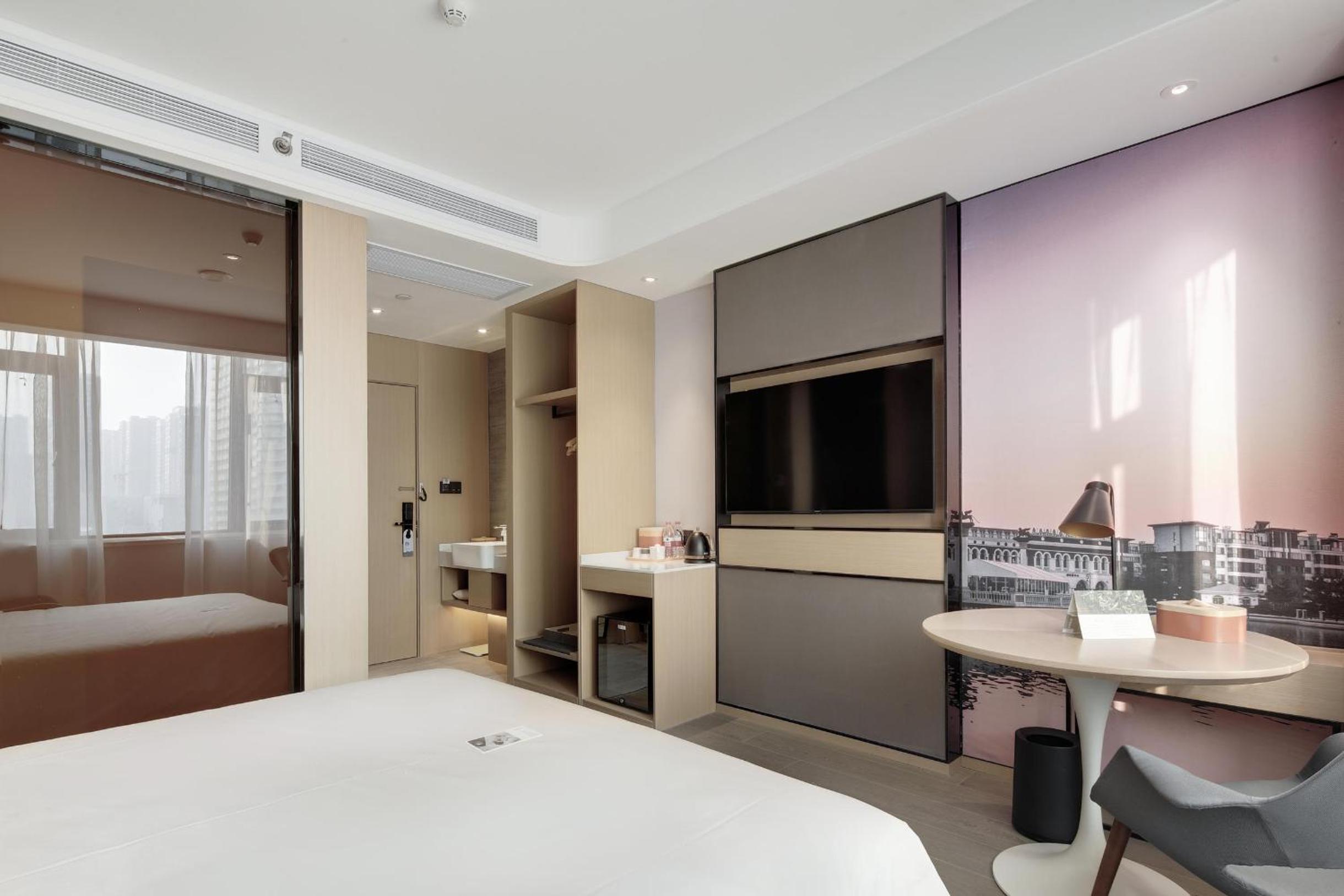 Elegant Double Room photo 3