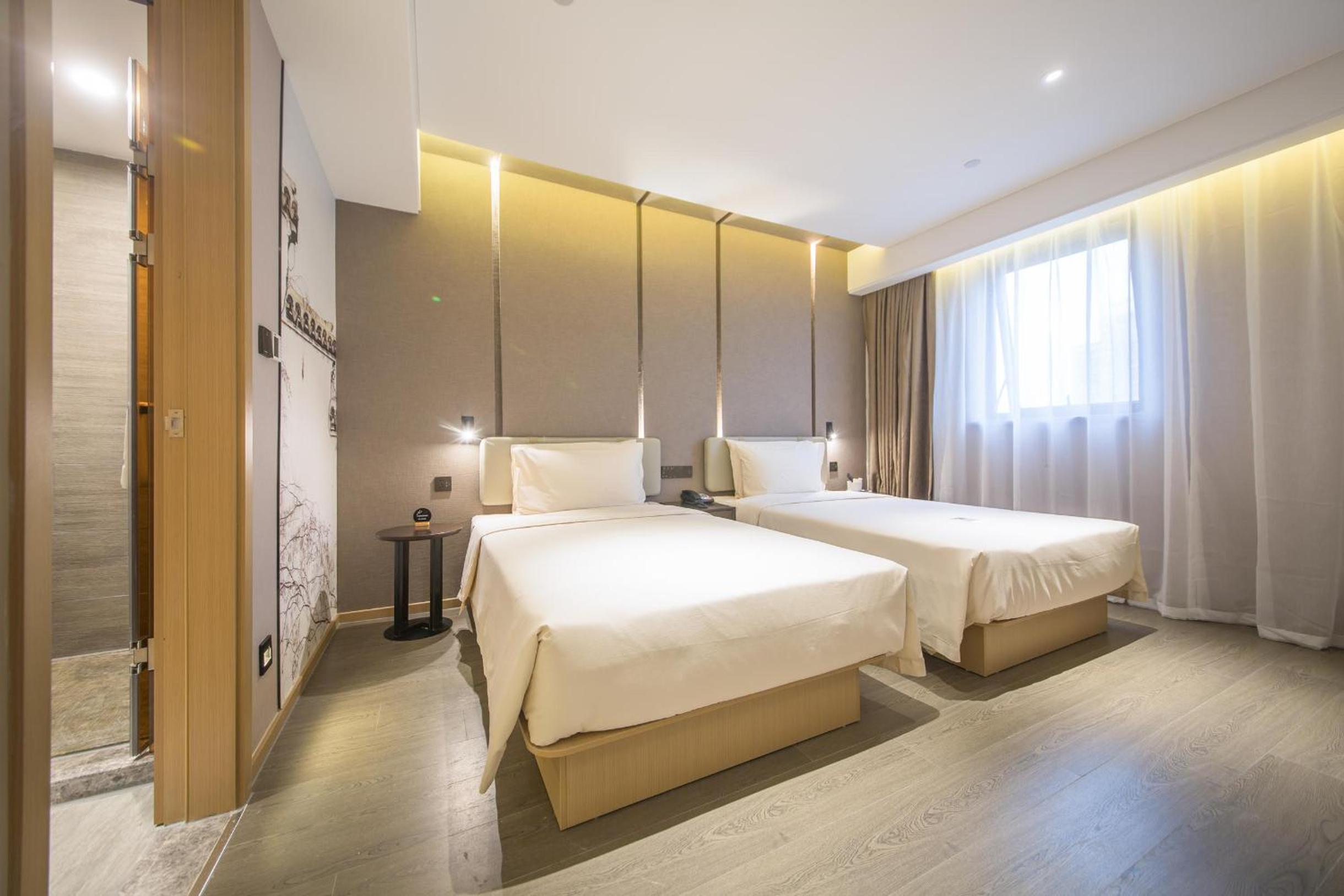 Deluxe Twin Room  photo 3