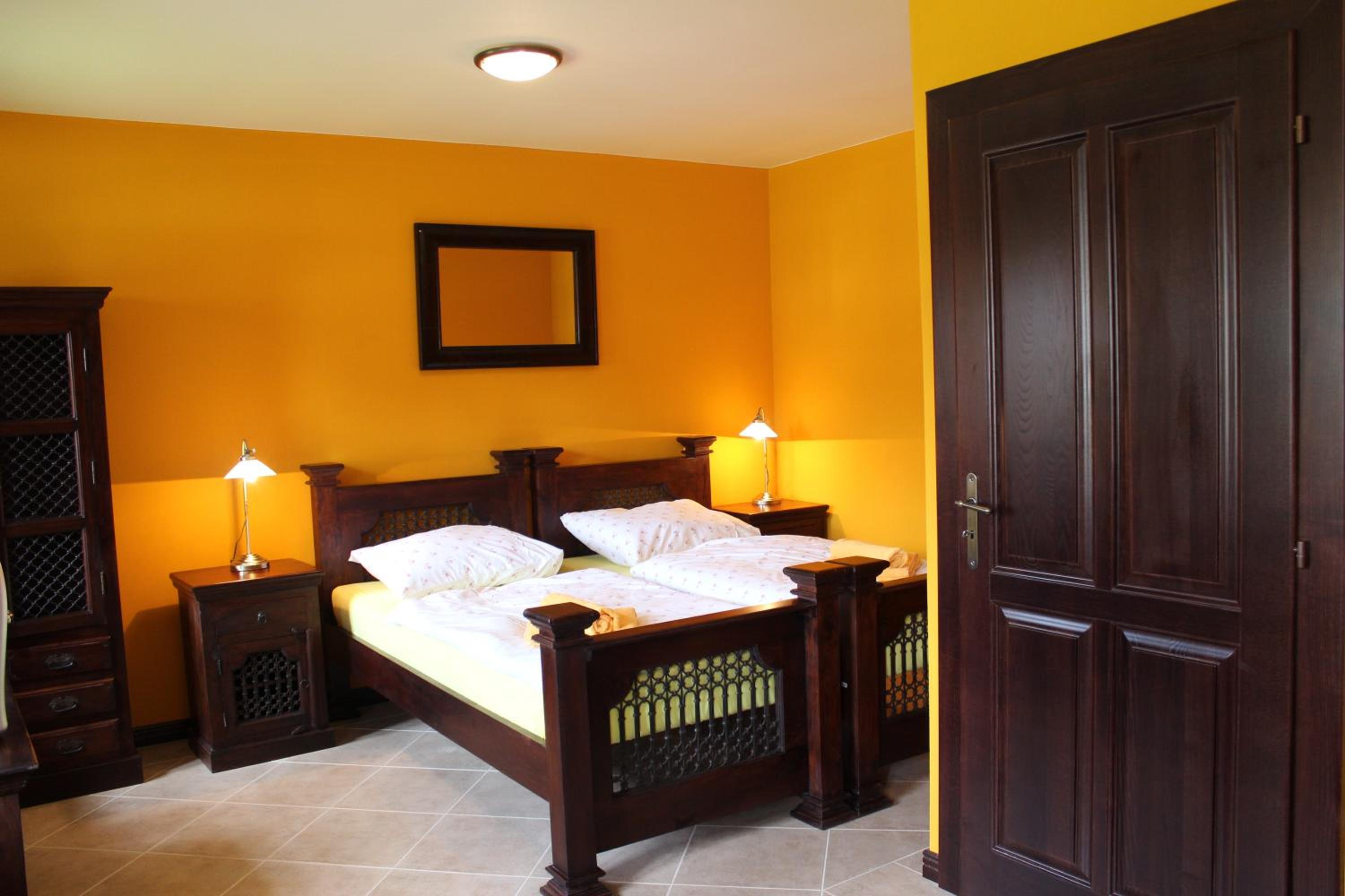 Double or Twin Room photo 3