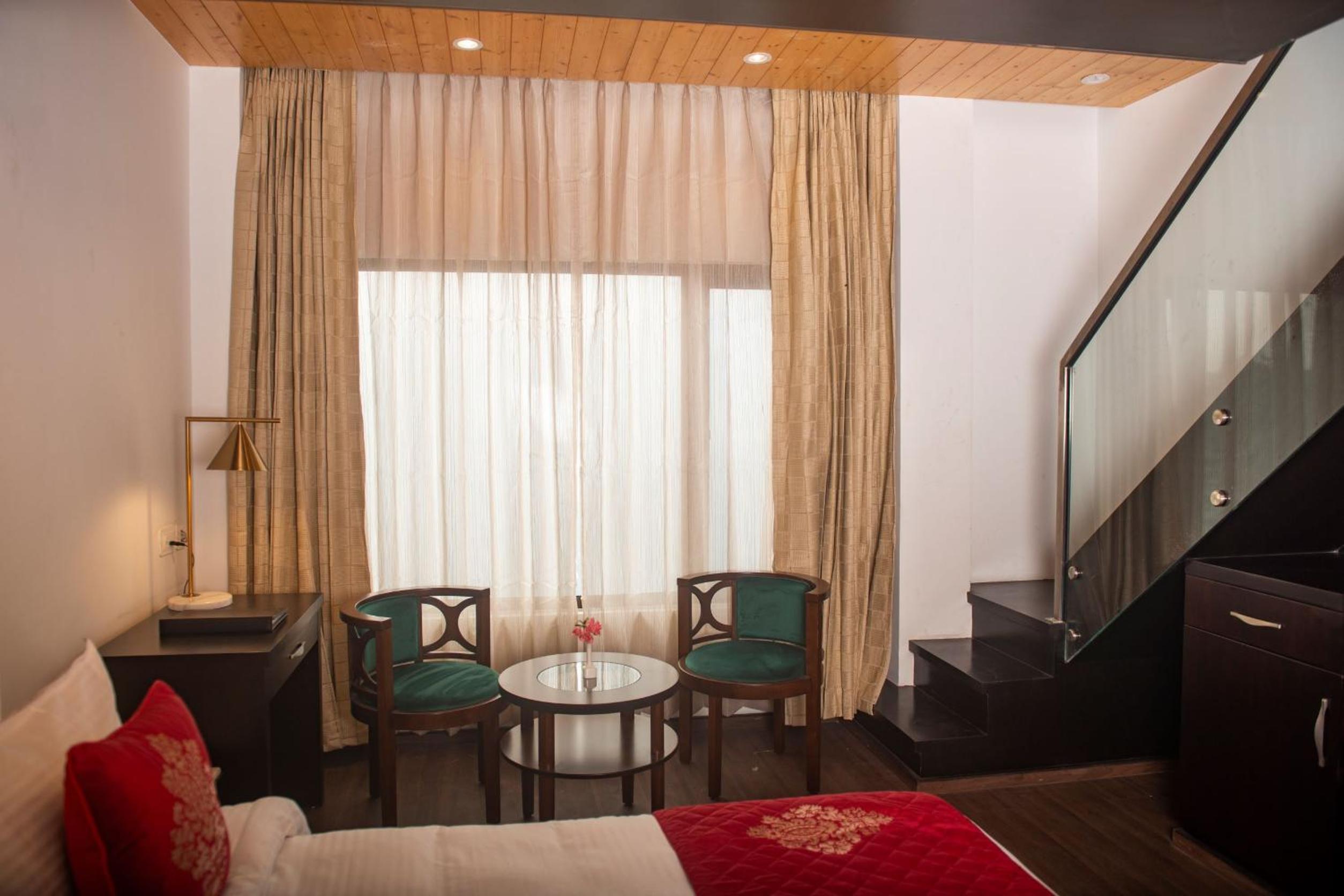 King Duplex with City View - Photo 4