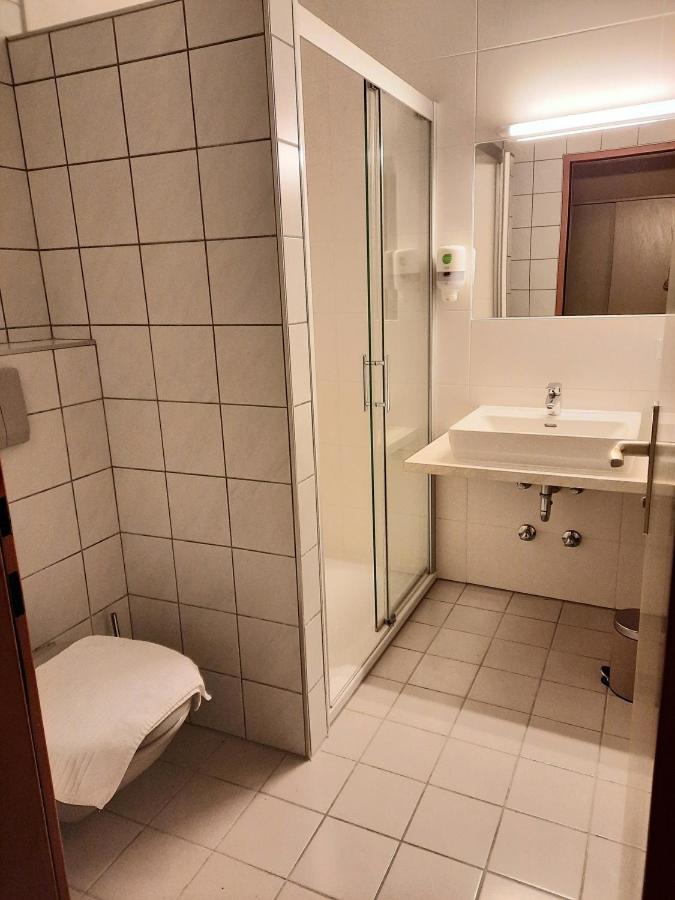 Single Room photo 3