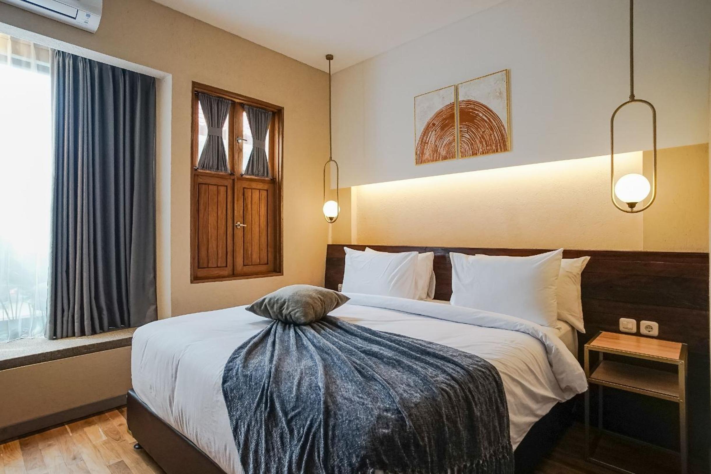 Standard Double Room - Photo 24