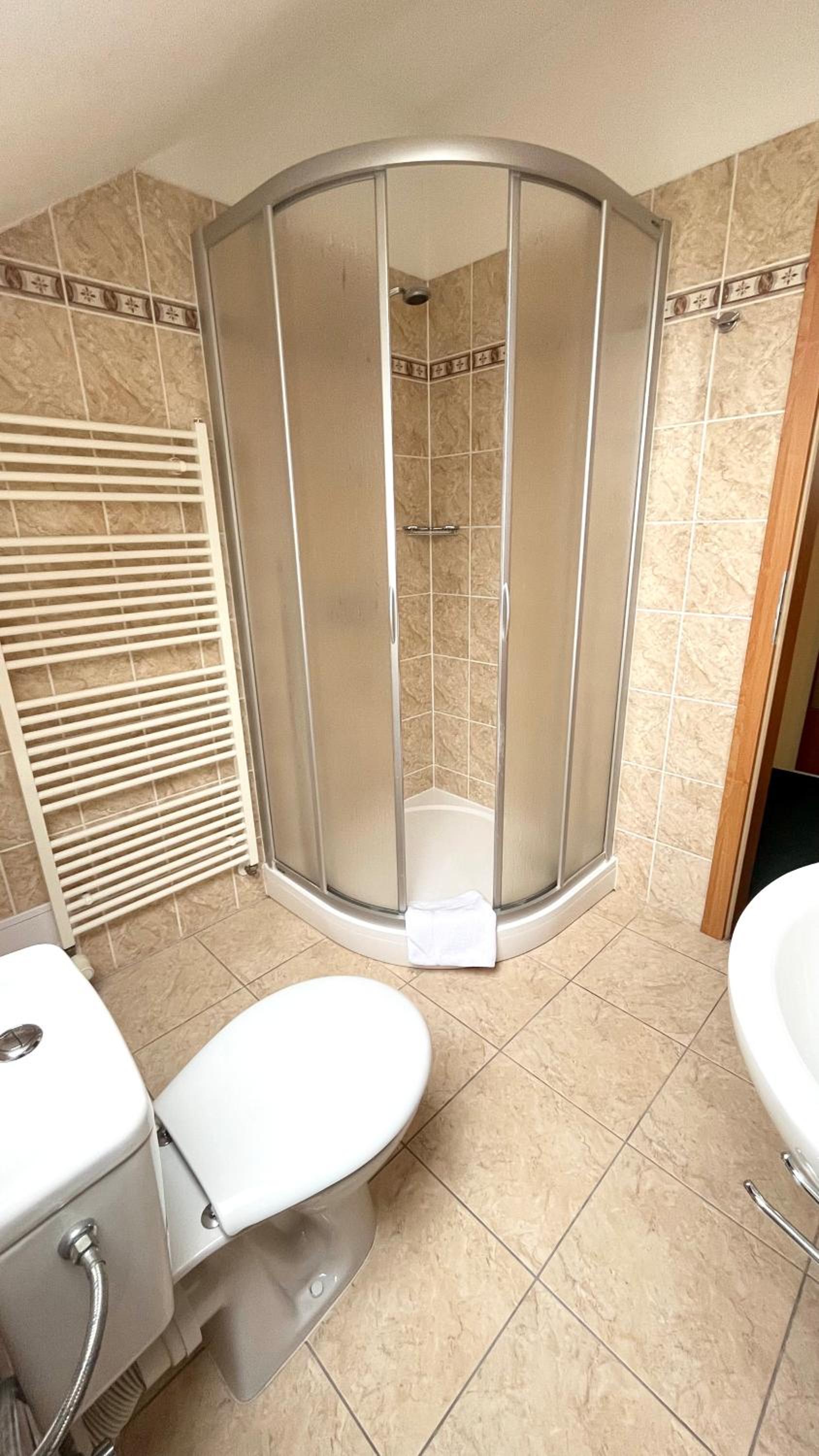 Single Room photo 3