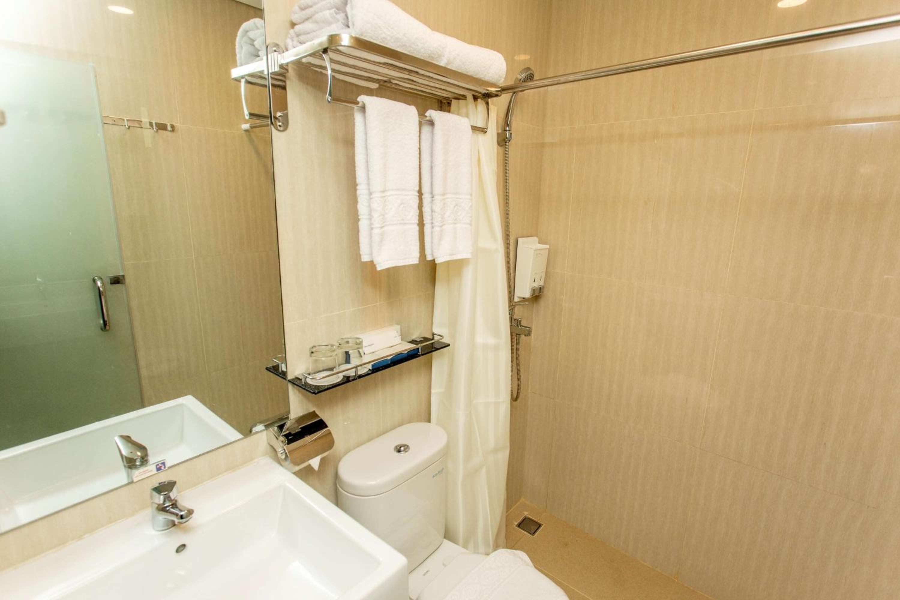 Superior Double Room - Smoking - Photo 6