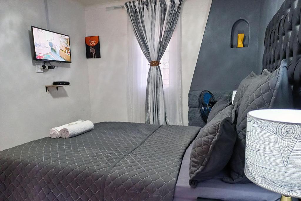 Double Room with Private Bathroom - Photo 2