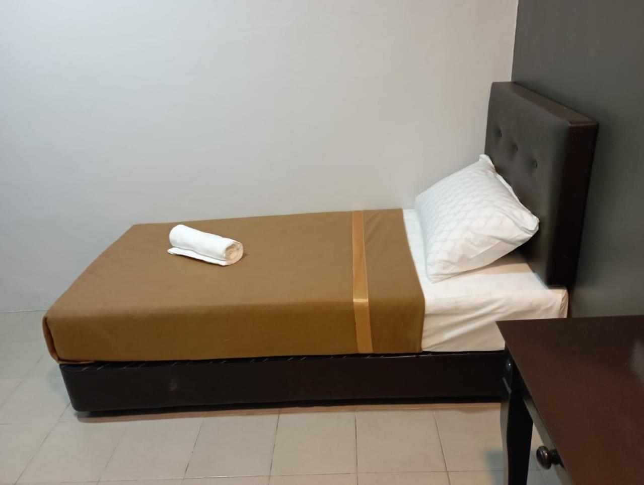 Standard Double or Twin Room - Photo 1