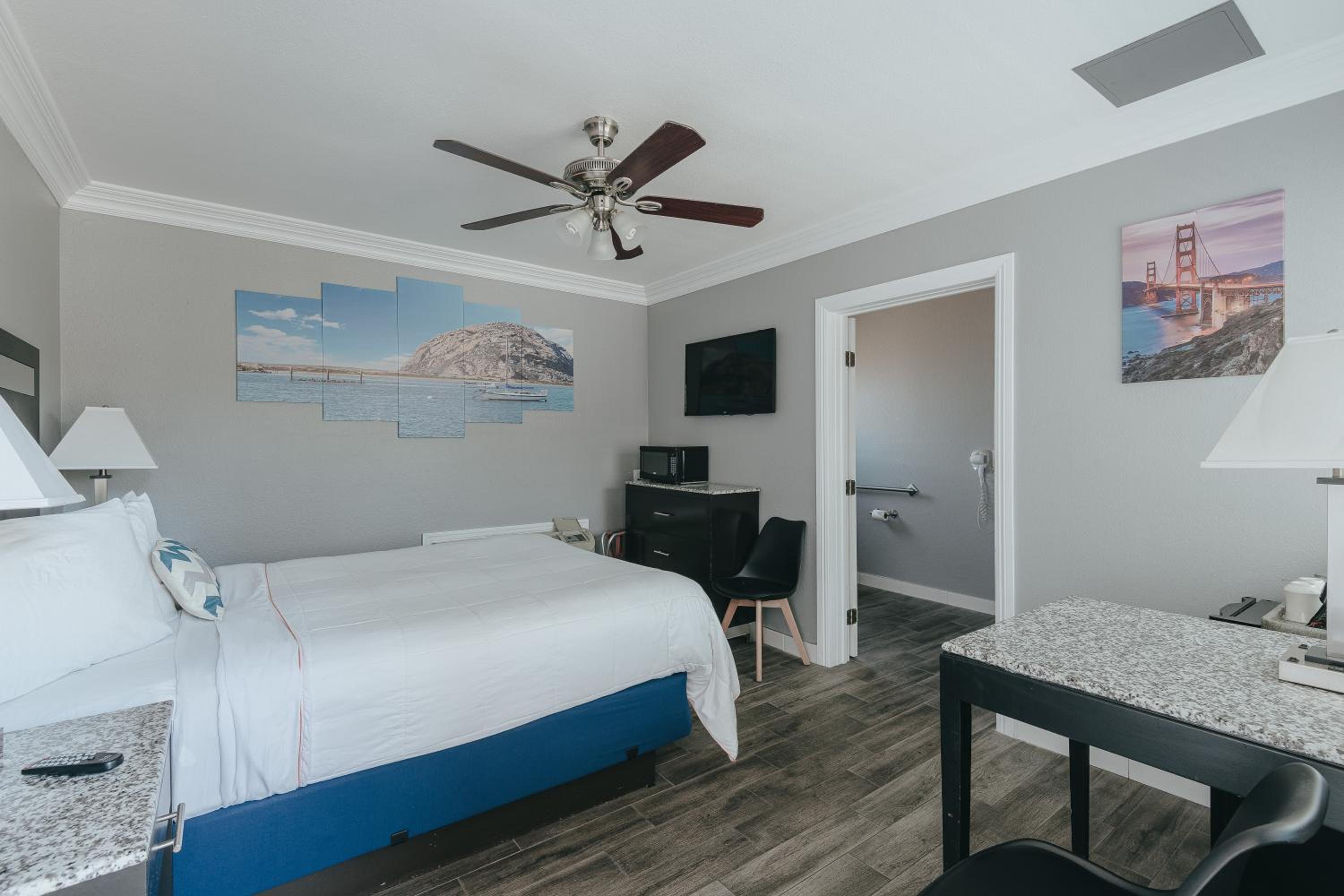 Deluxe Queen Room Disability Access - Downstairs, Non-Smoking, No Pets