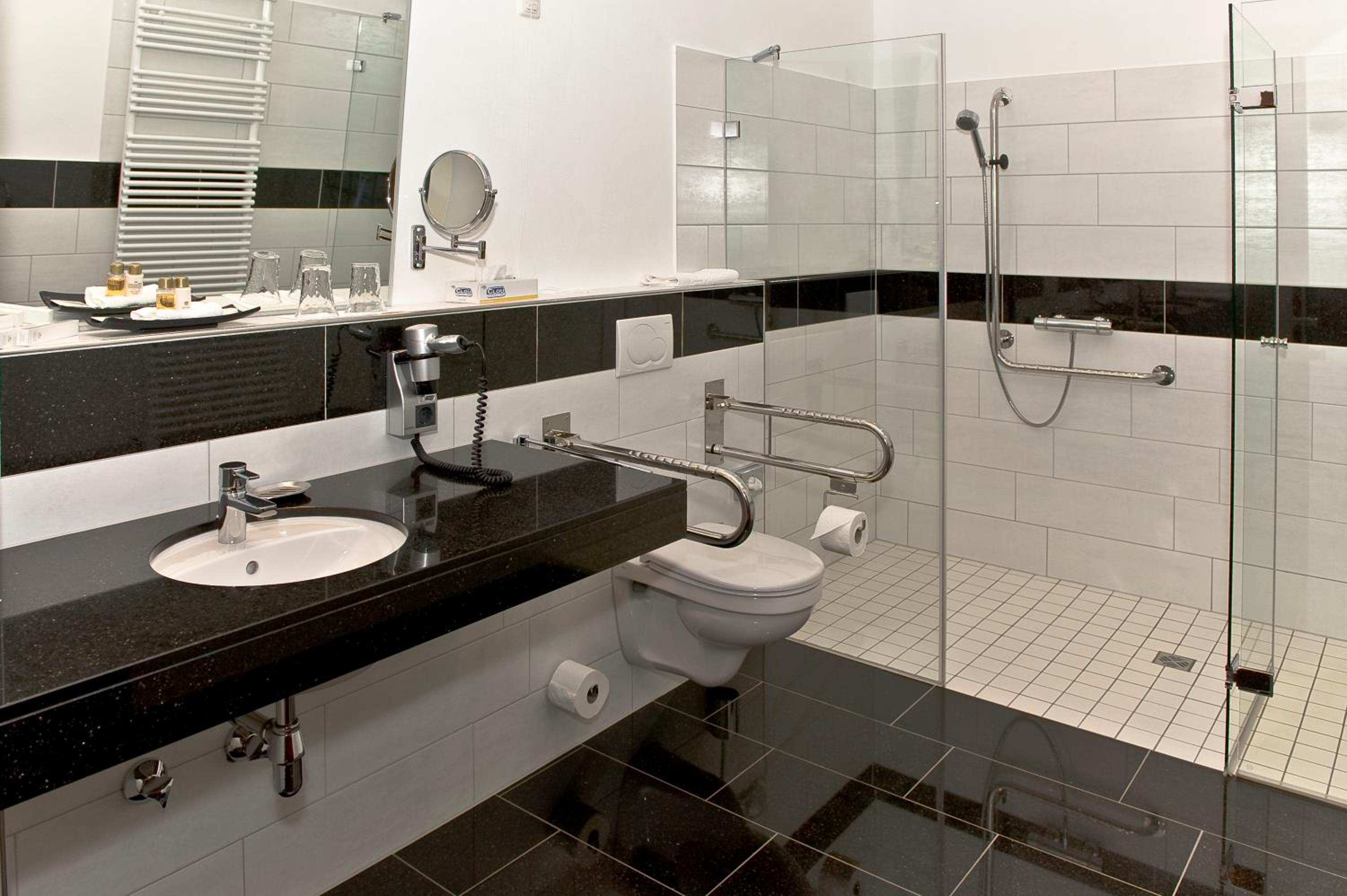 Double Room - Photo 10