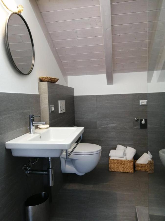 Apartment with Lake View - Photo 33