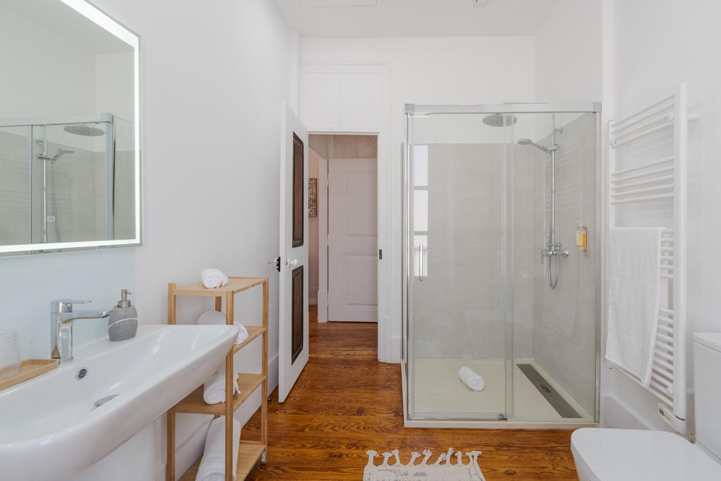 Deluxe Double or Twin Room with Garden View - Photo 6