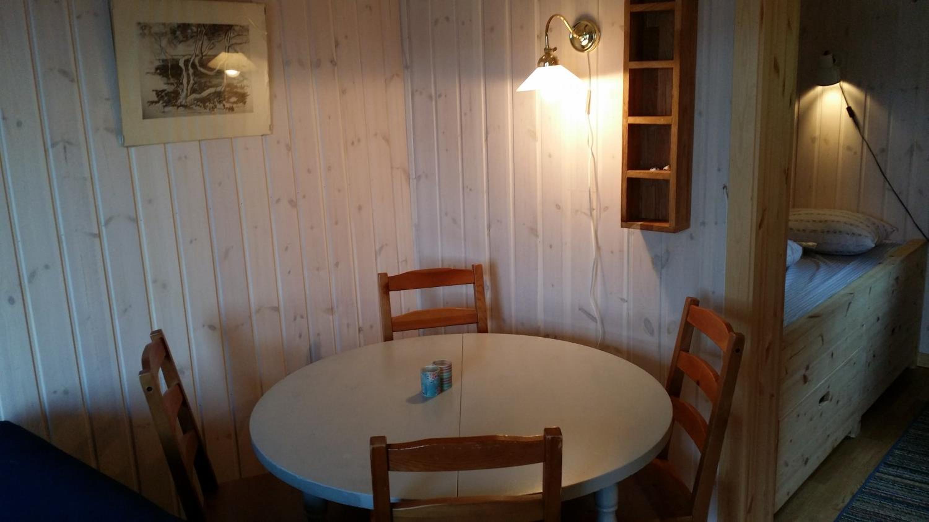 One-Bedroom Cottage - Photo 9