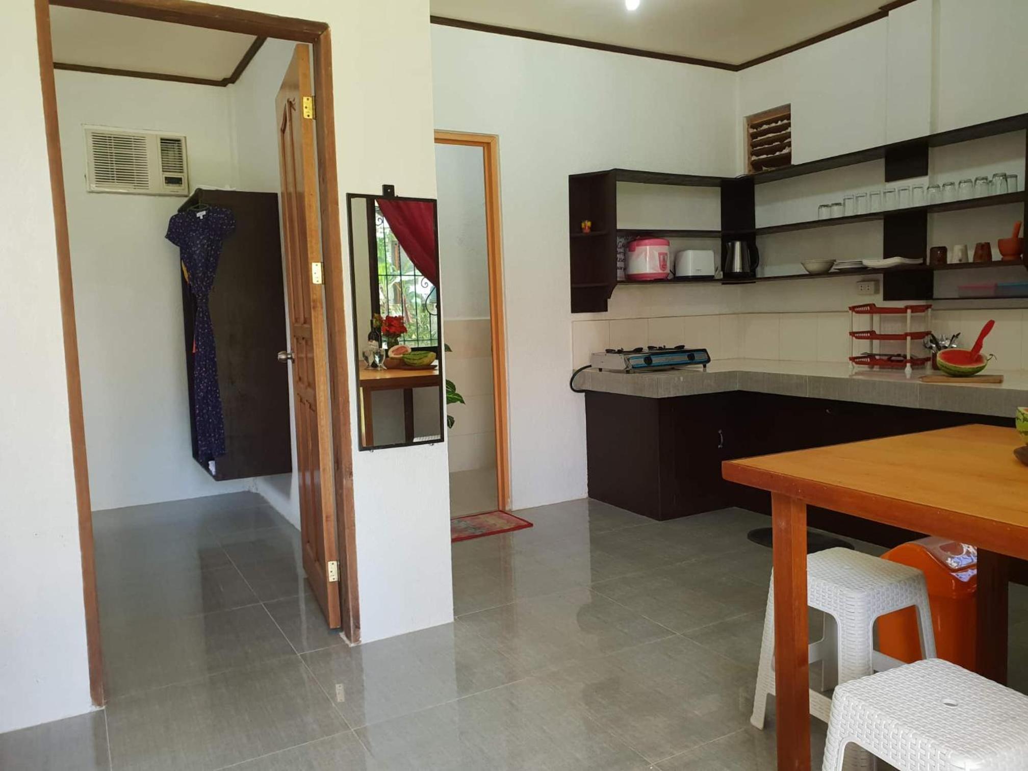 Cottage with Garden View - Photo 11