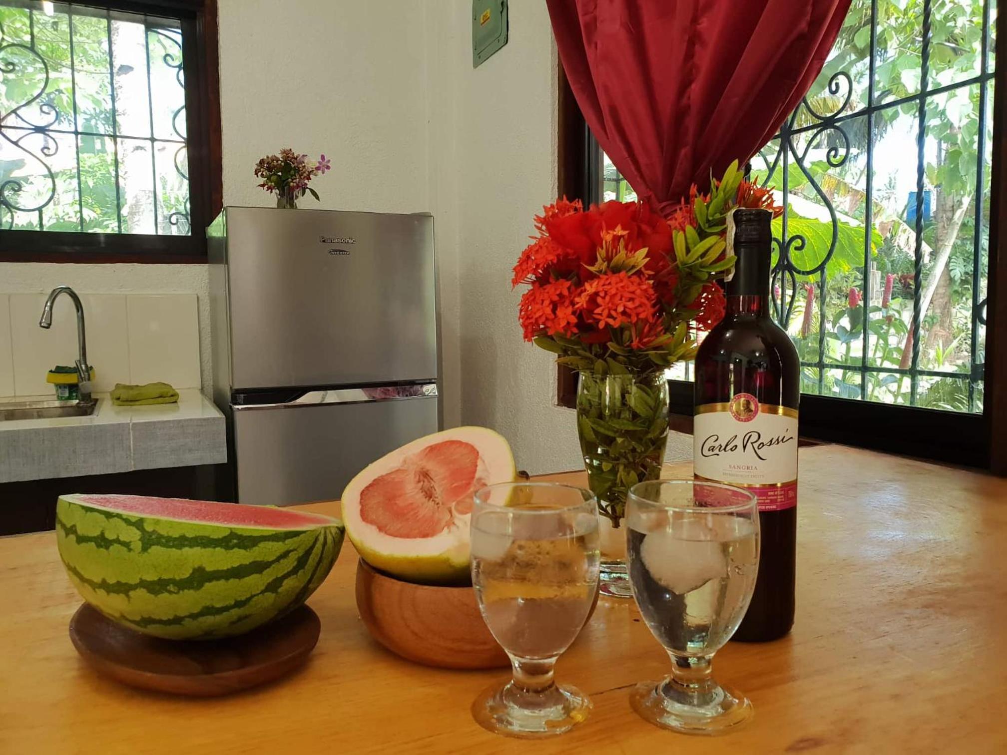 Cottage with Garden View - Photo 5