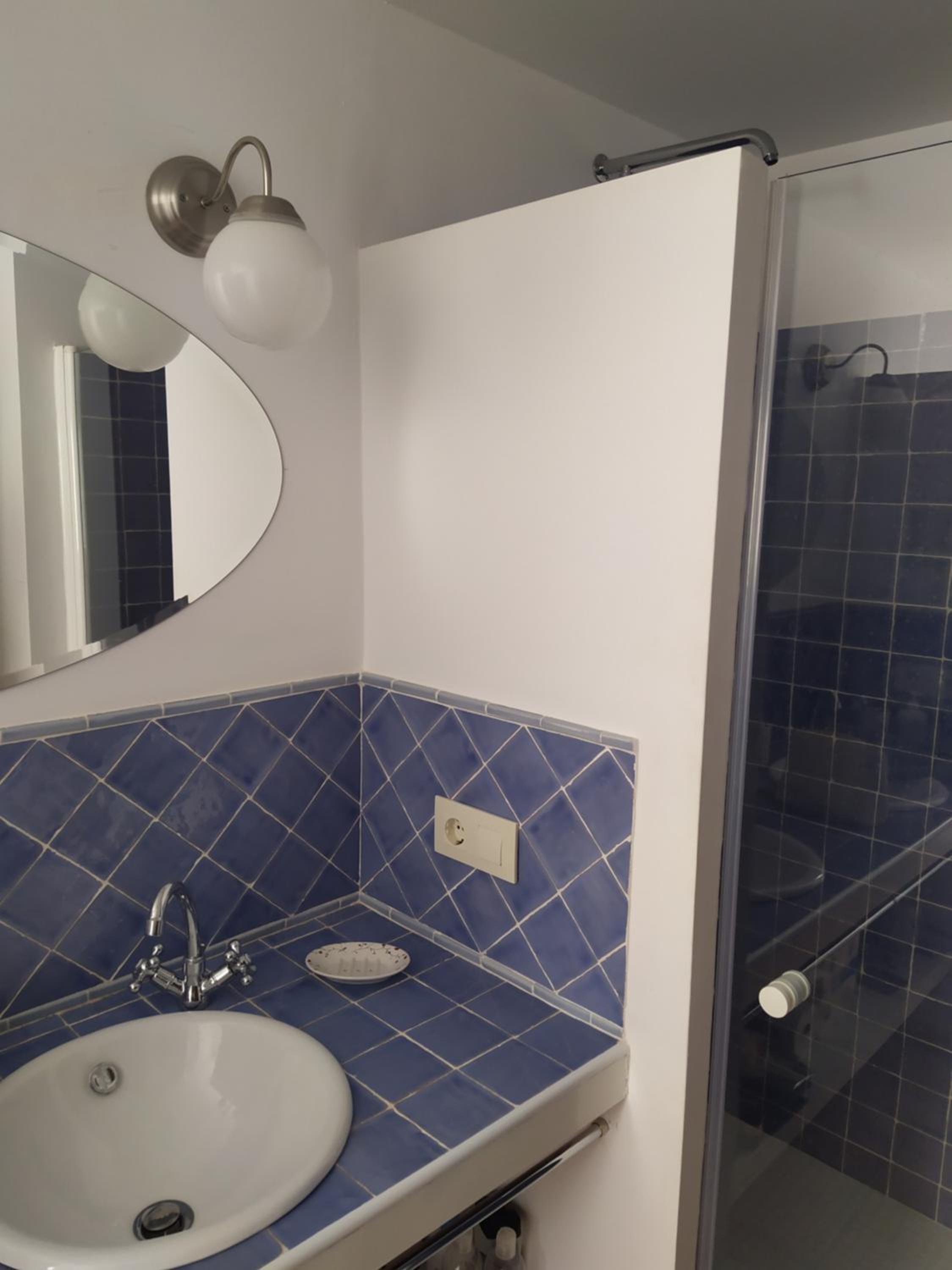 Suite - Photo 15