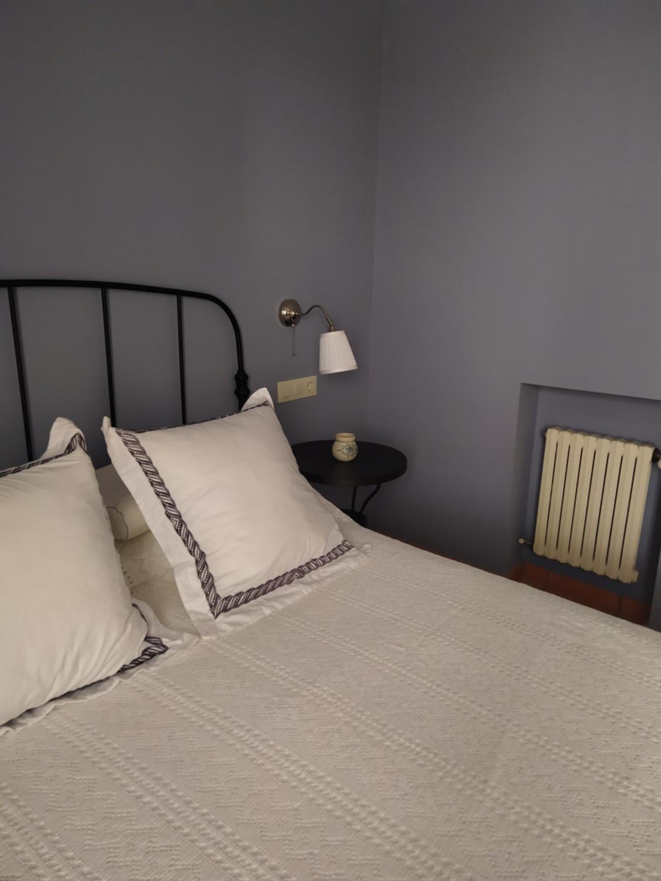 Suite - Photo 1