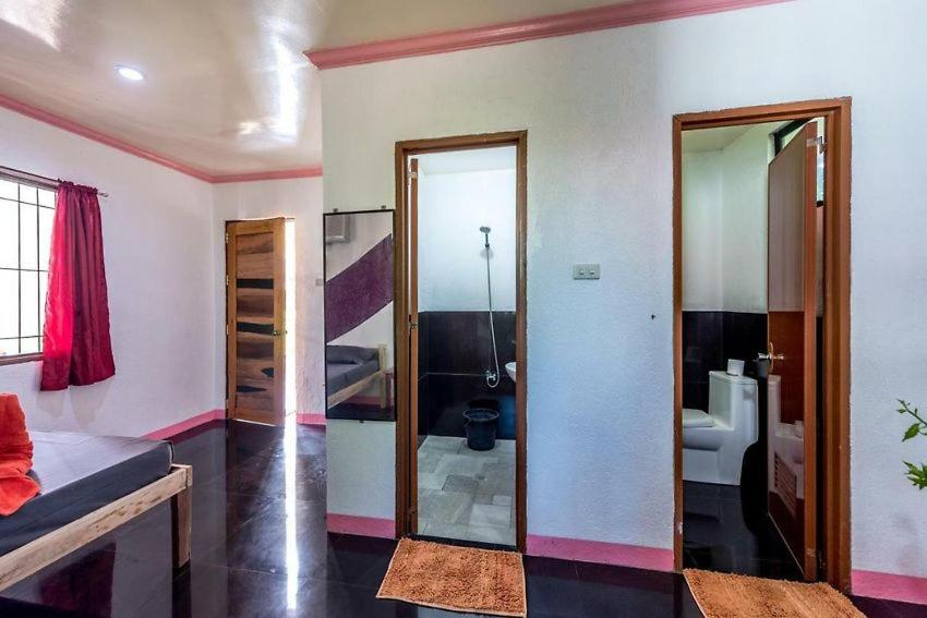 Double Room - Photo 3