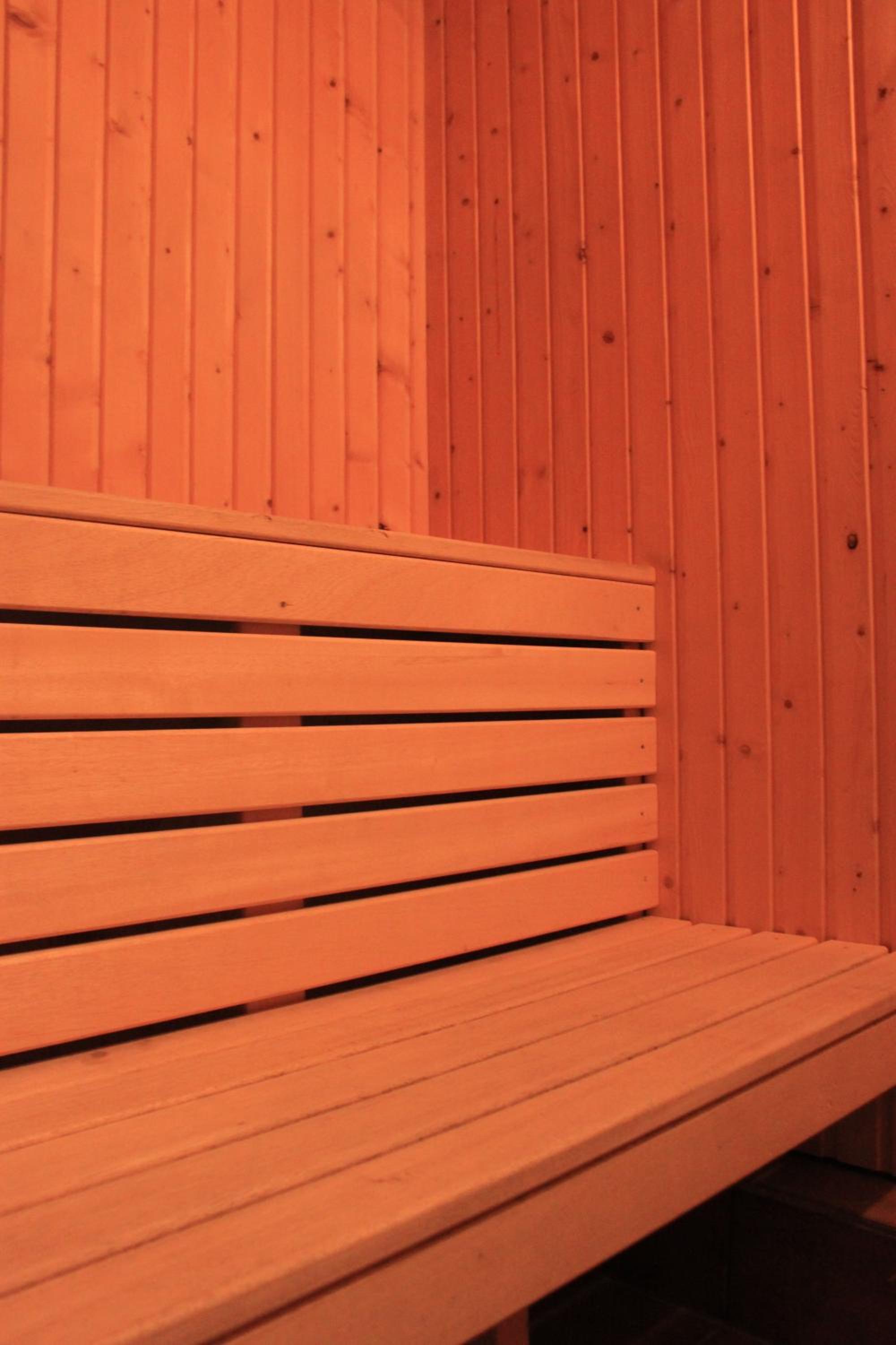 Apartment with Sauna - Photo 3