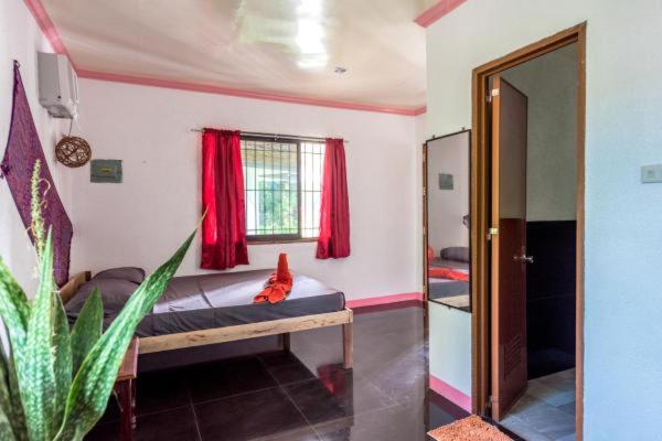 Double Room - Photo 7