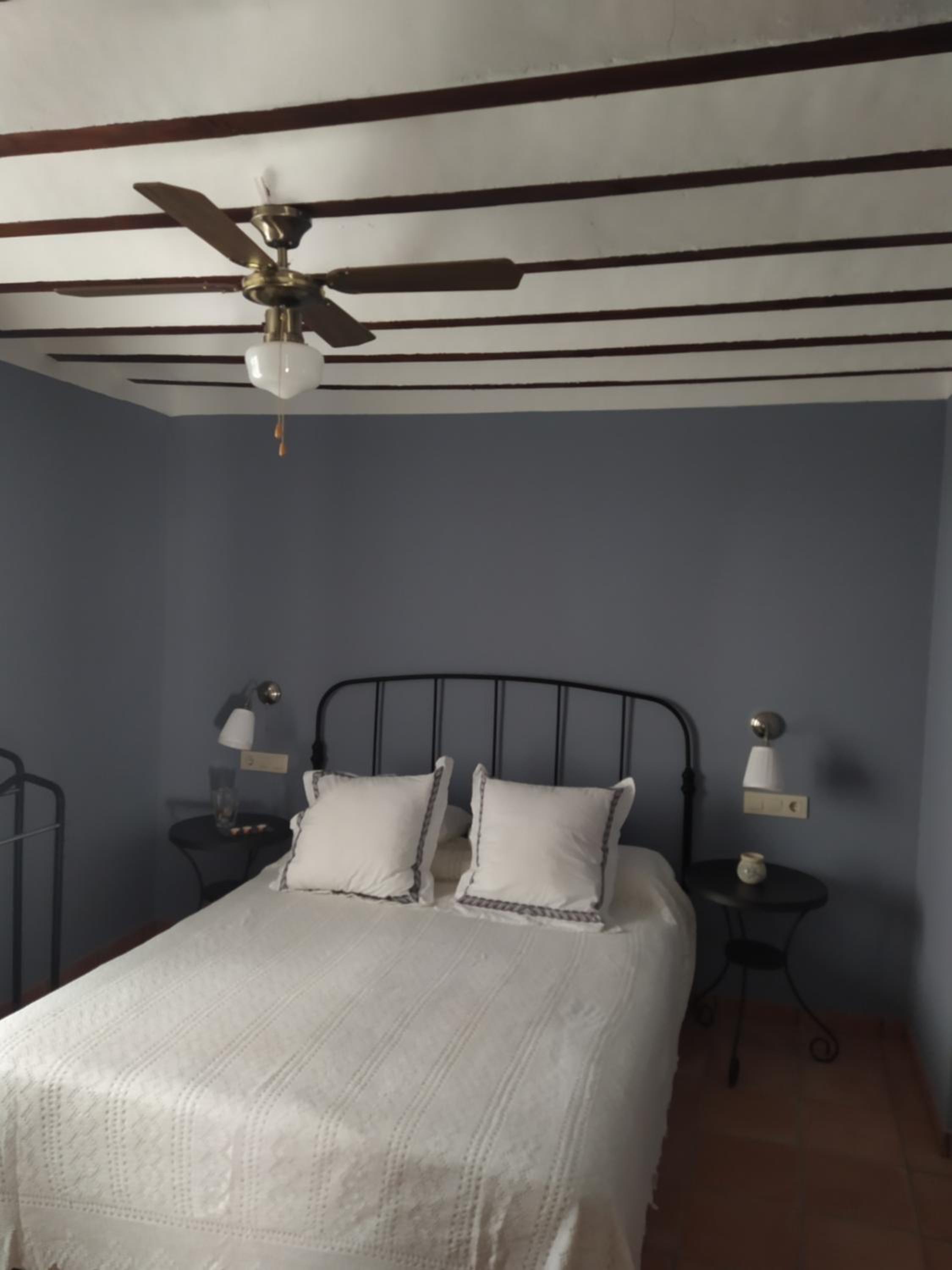 Suite - Photo 11