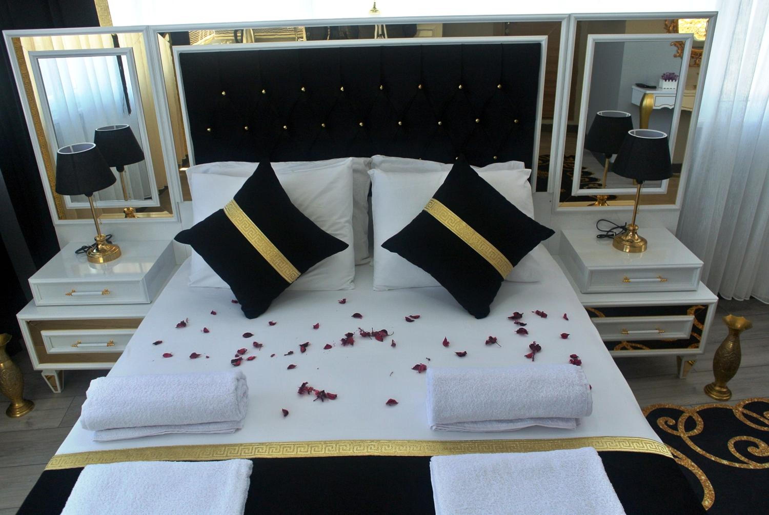 Double Room with Balcony and Sea View photo 3