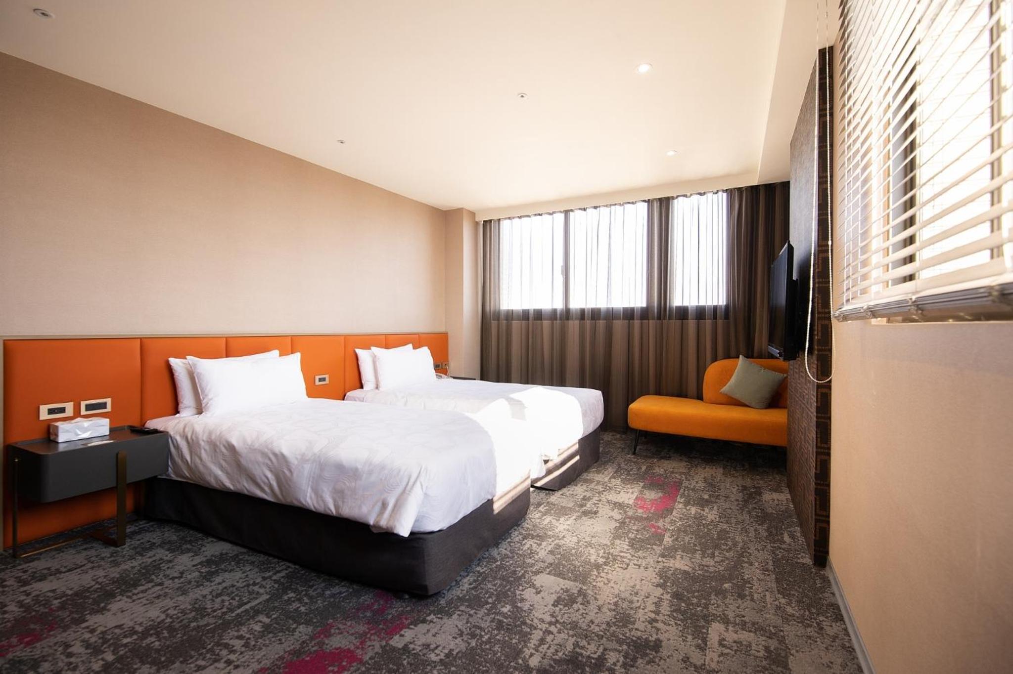 Deluxe Twin Room - Photo 6
