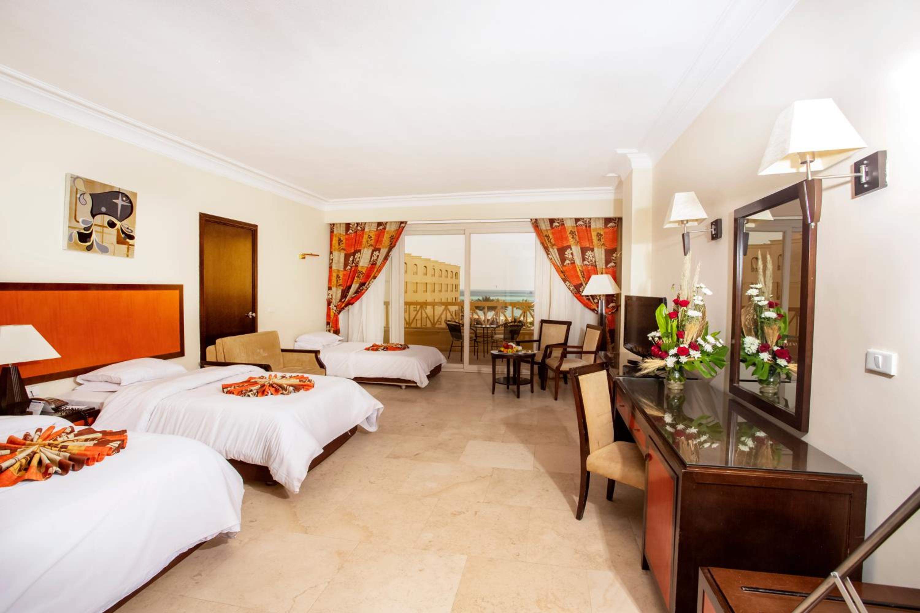Standard Triple Room with Side Sea View